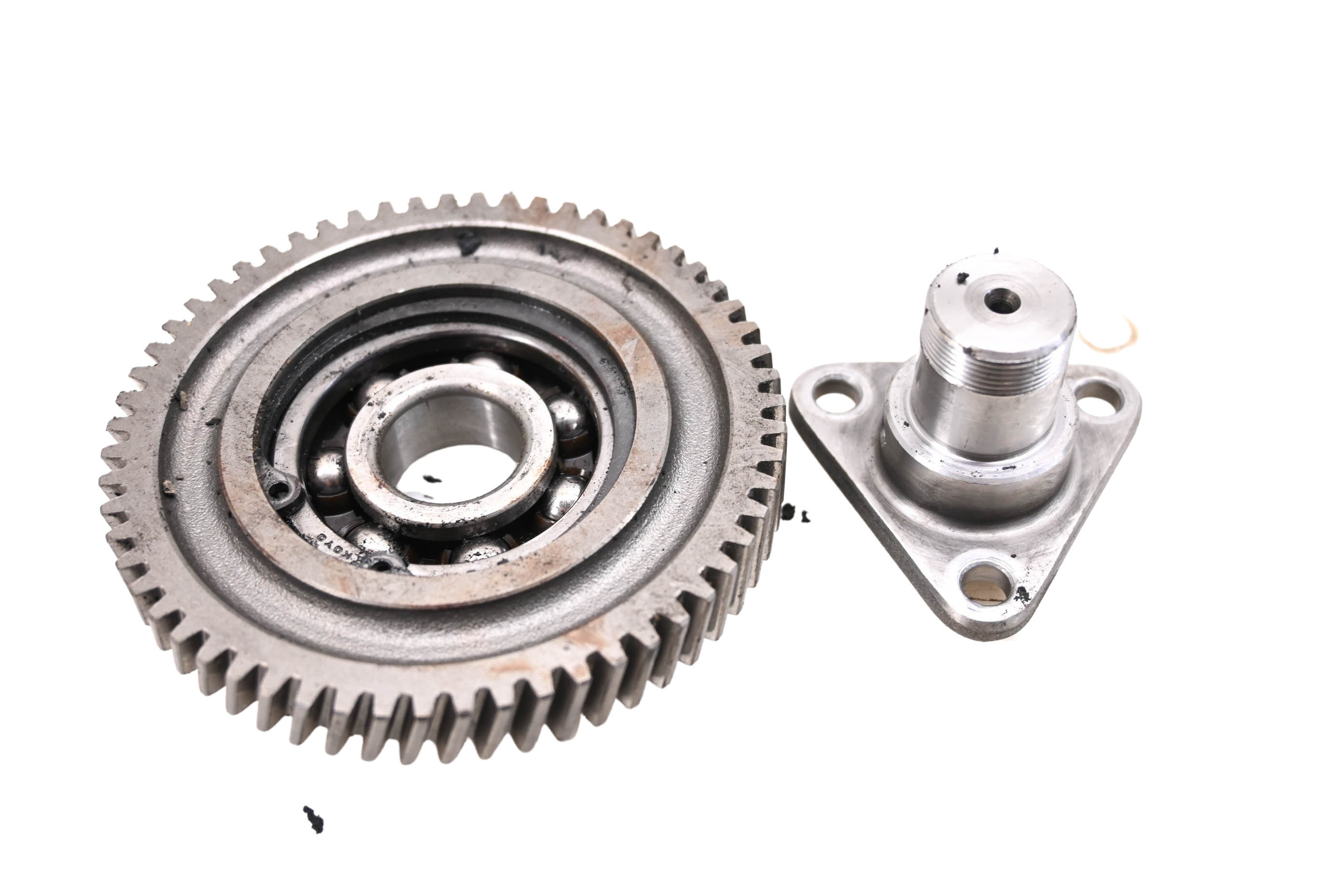 06 Kubota RTV900W Idler Gear
