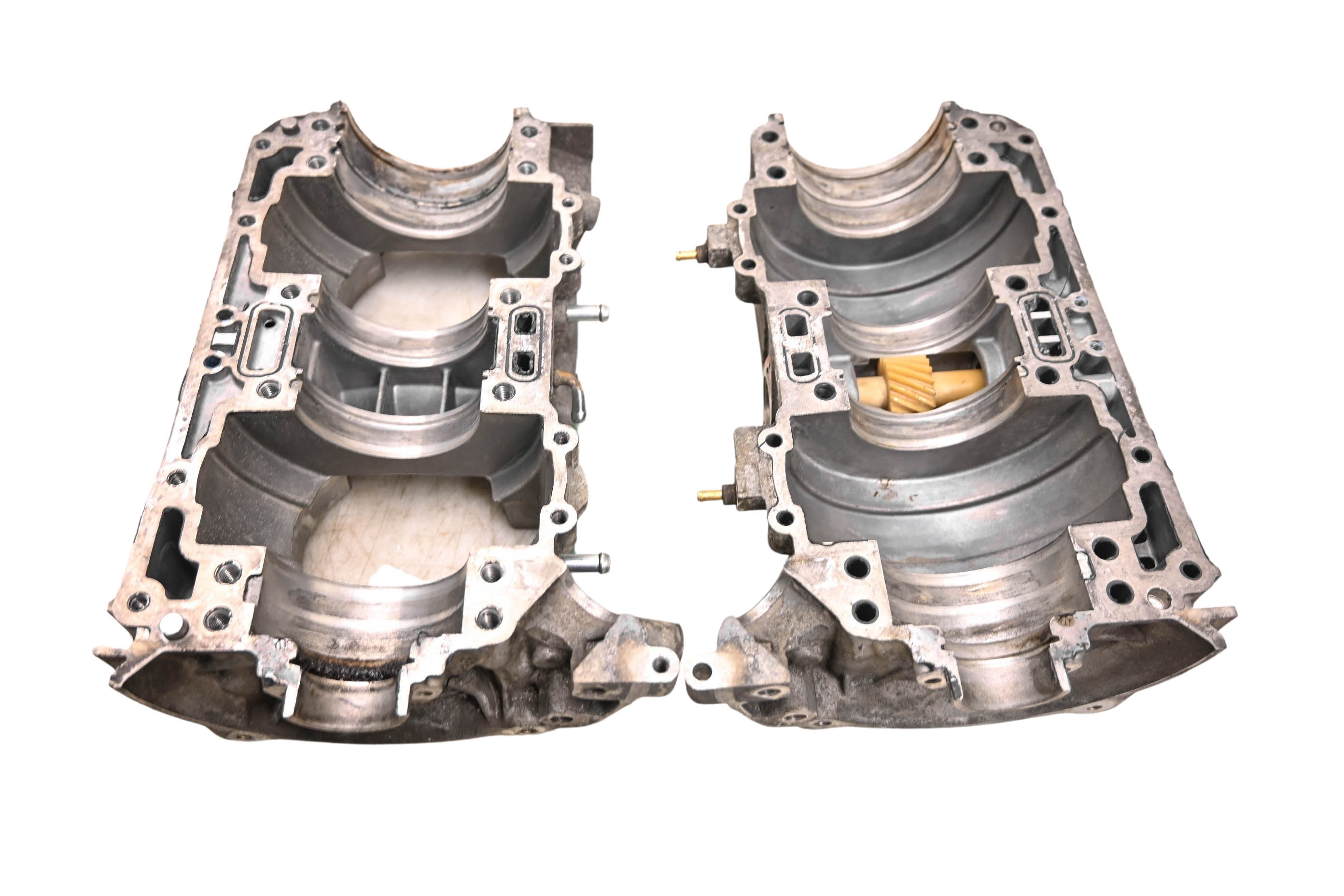 16 Ski-Doo Summit 800R E-TEC Crankcase Center Crank Case 154"