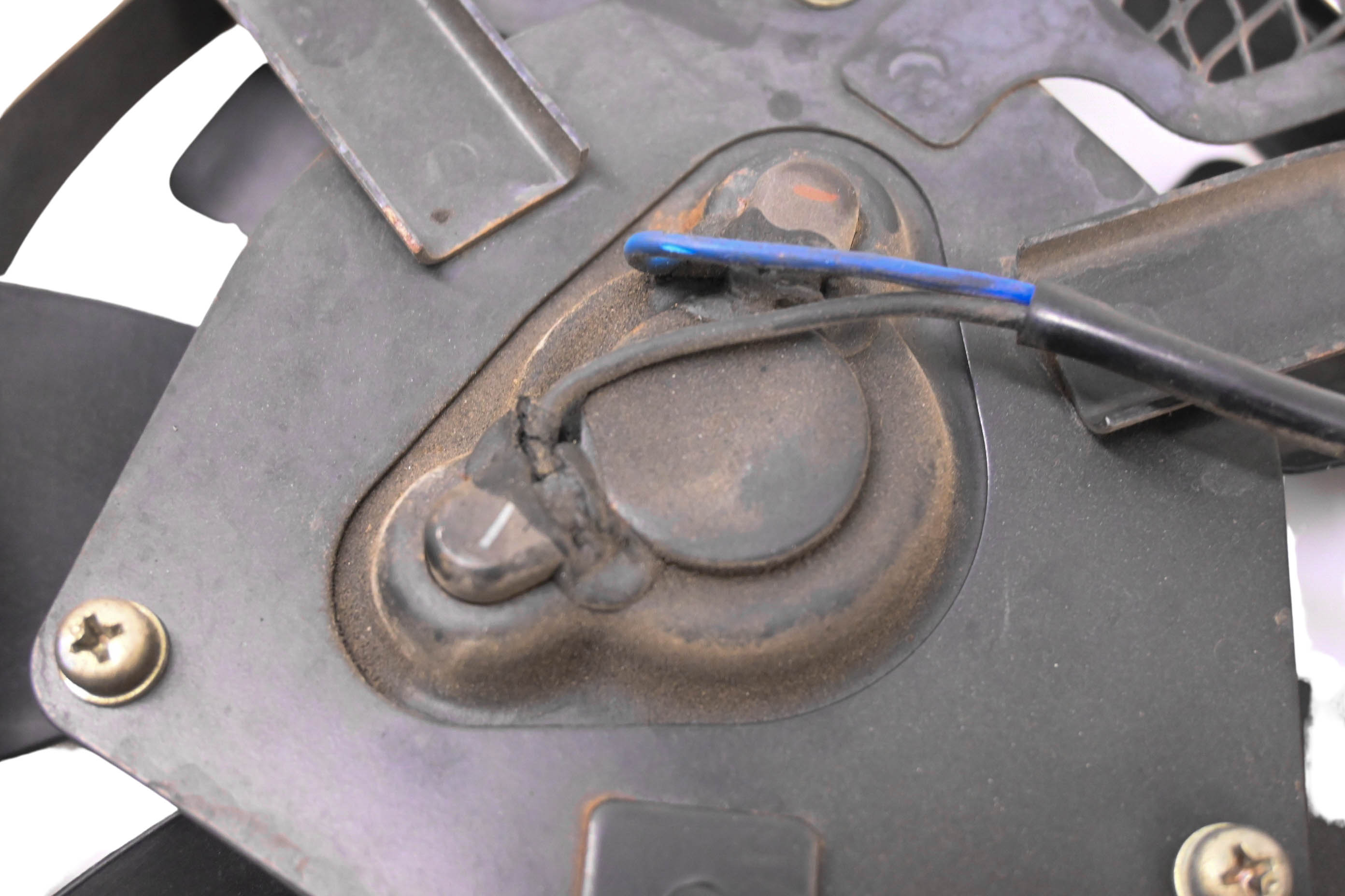 03 Suzuki GSXR750 Radiator Fan