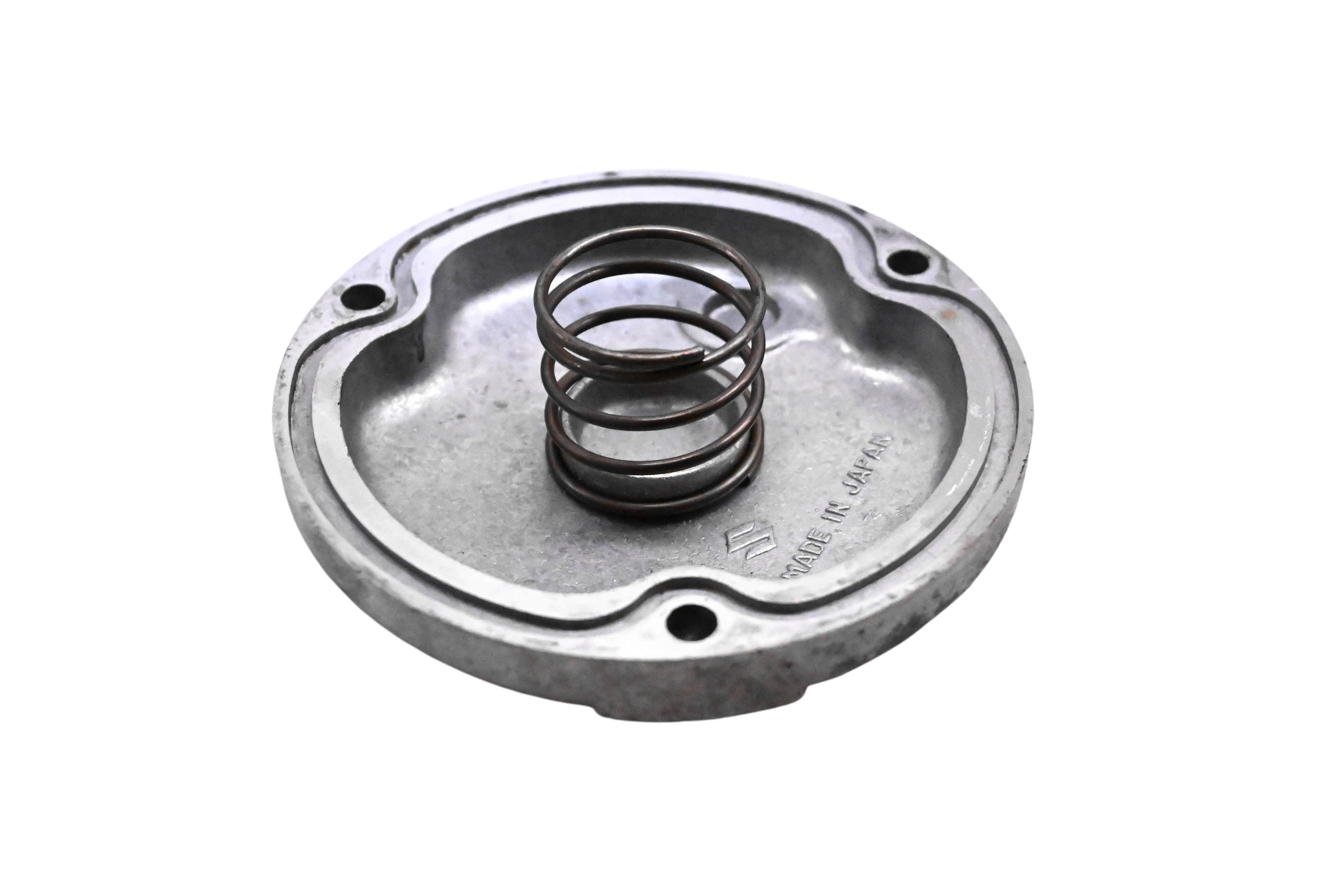 80 Suzuki GS550L Oil Filter Cover