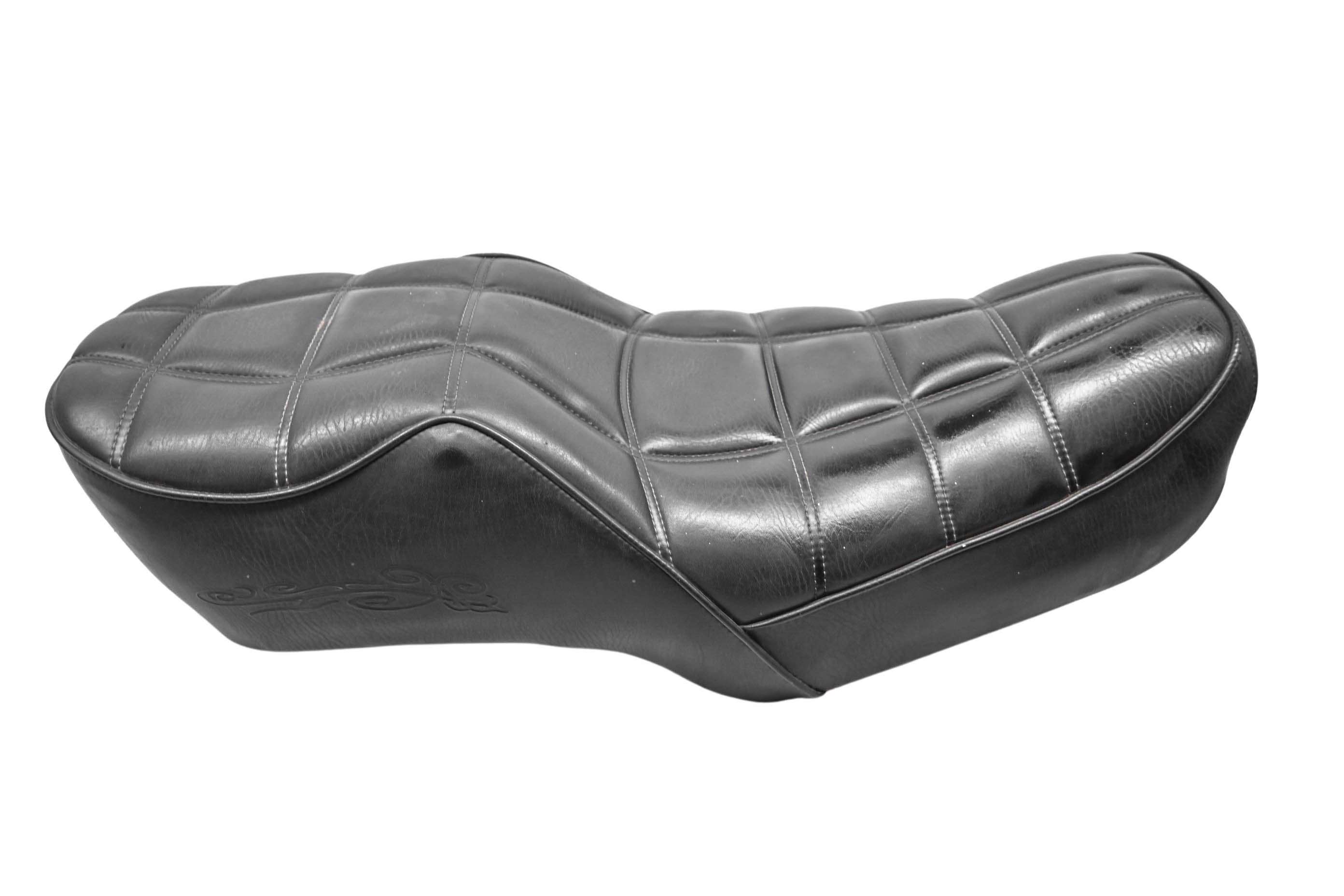 80 Suzuki GS550L Seat