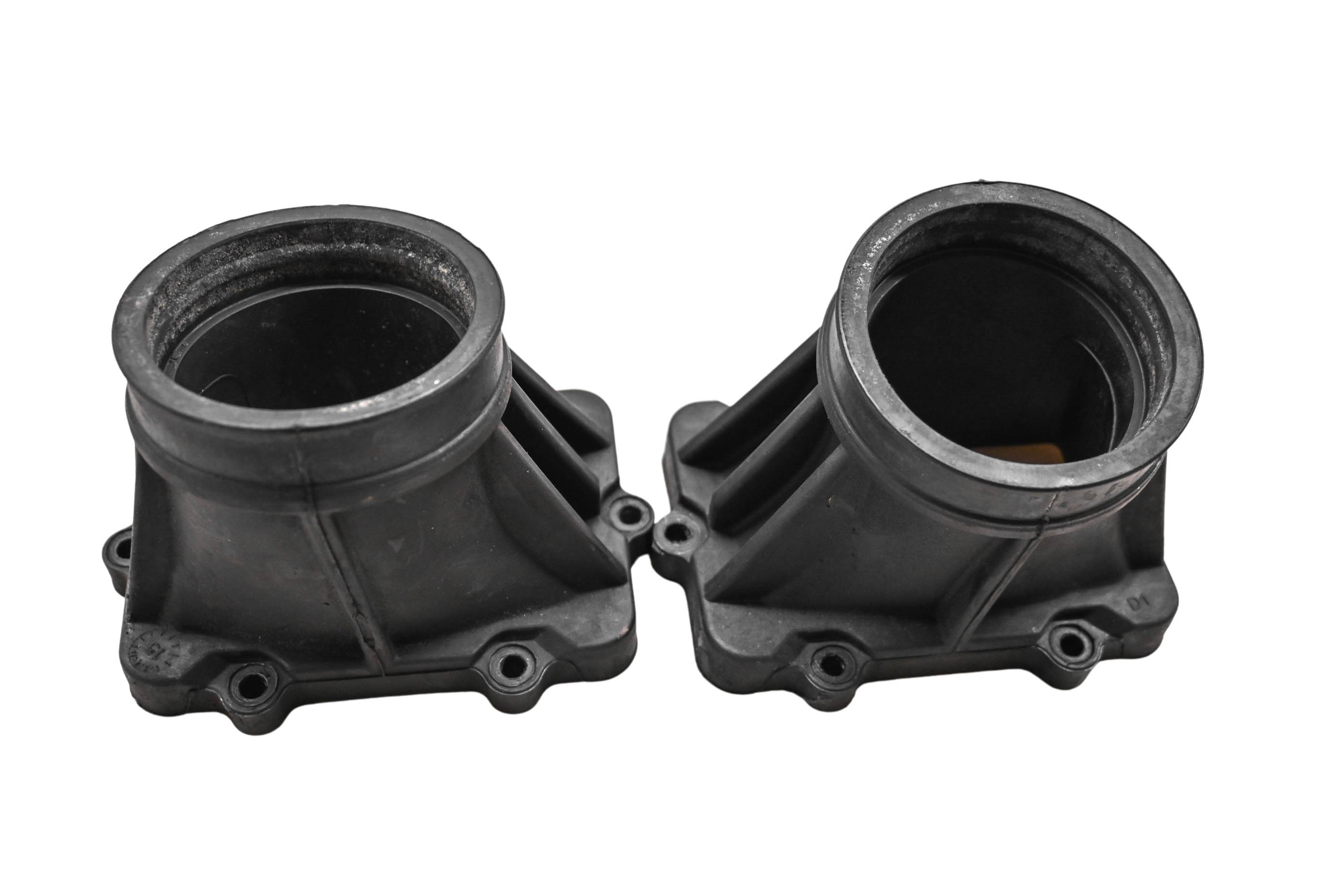 16 Ski-Doo Summit X T3 800R E-Tec Intake Manifold Carburetor Boot 154"