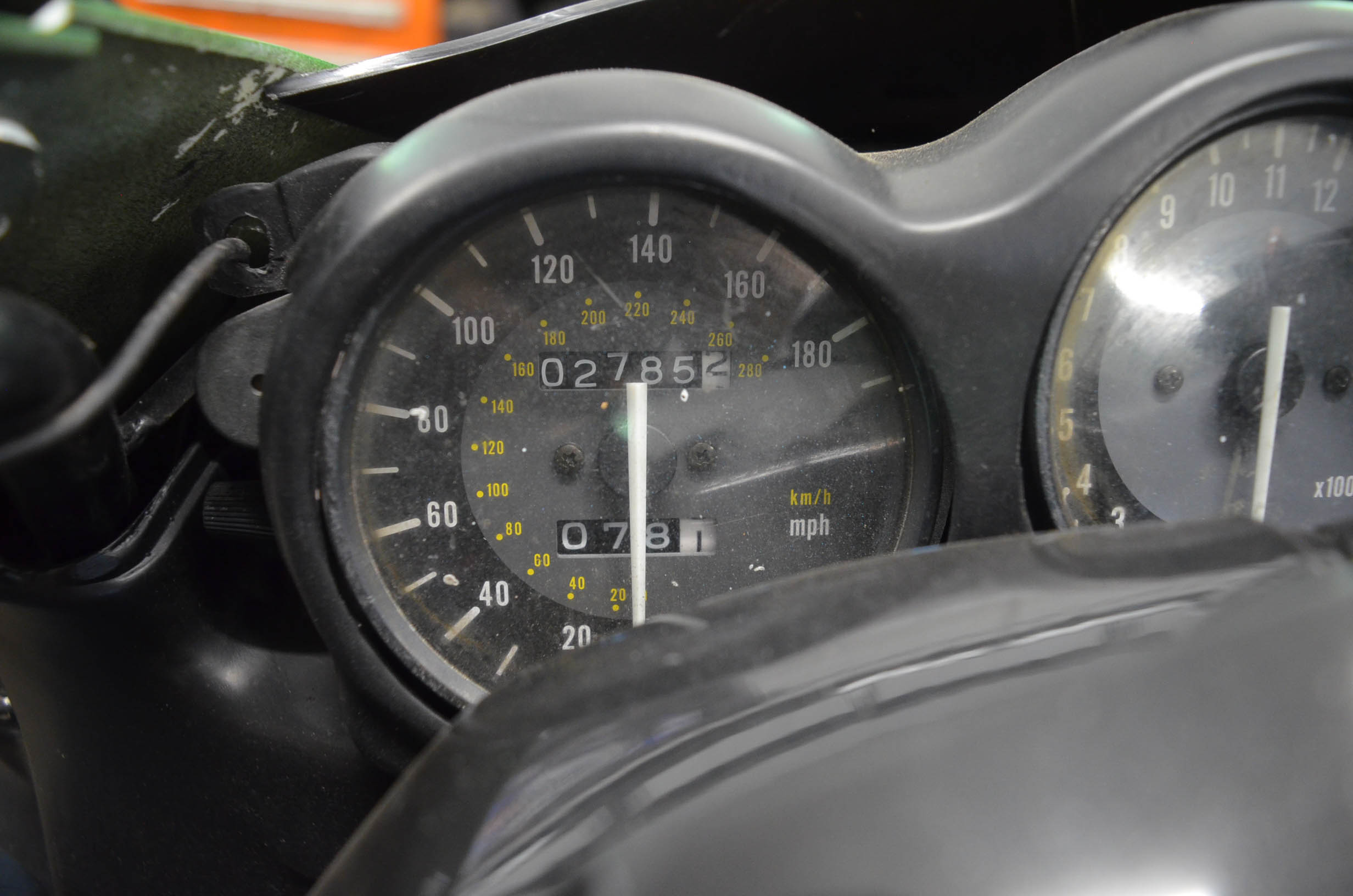 01 Yamaha YZF600R Speedometer Dash