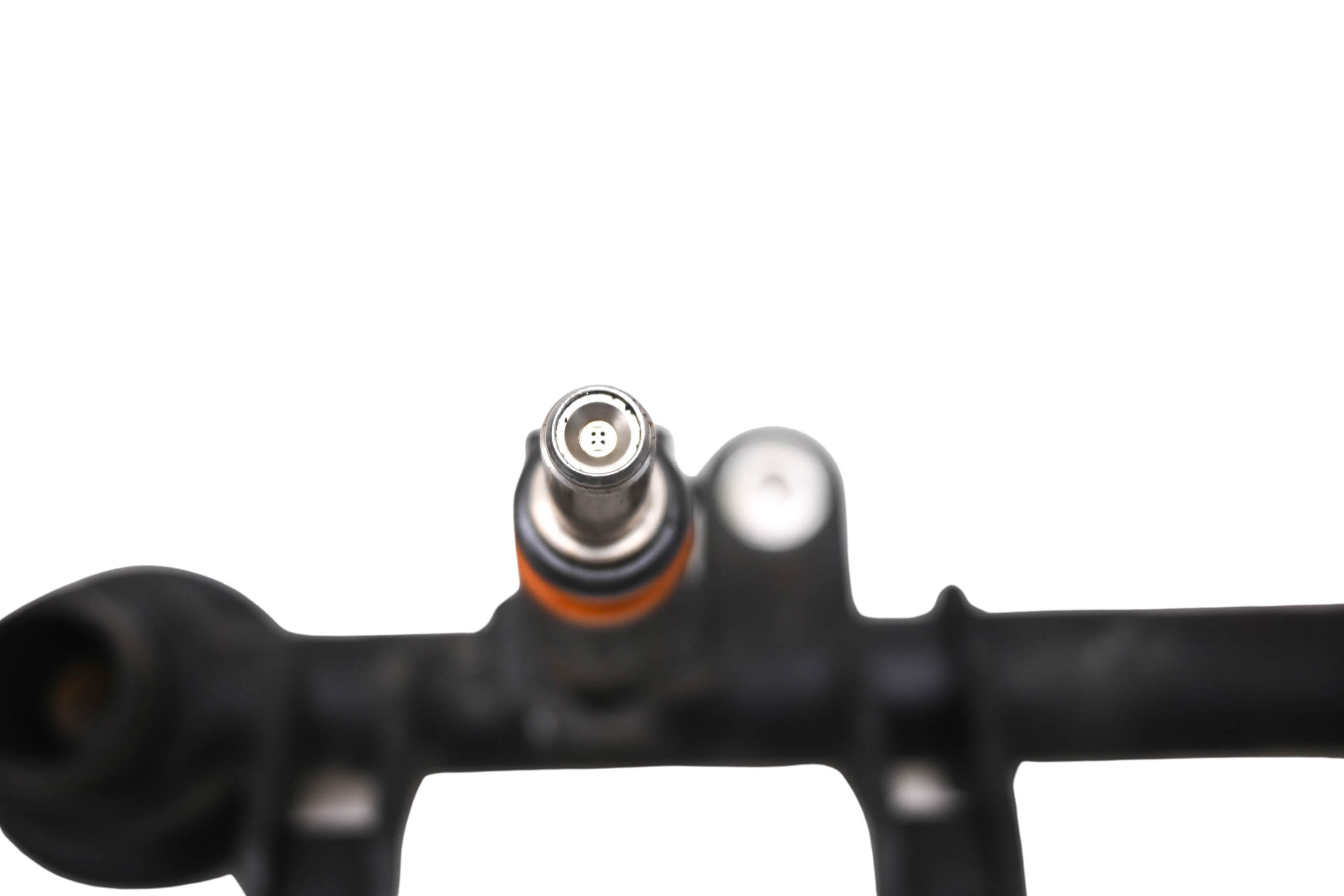 05 Sea-Doo RXT 215 Fuel Rail & Injectors