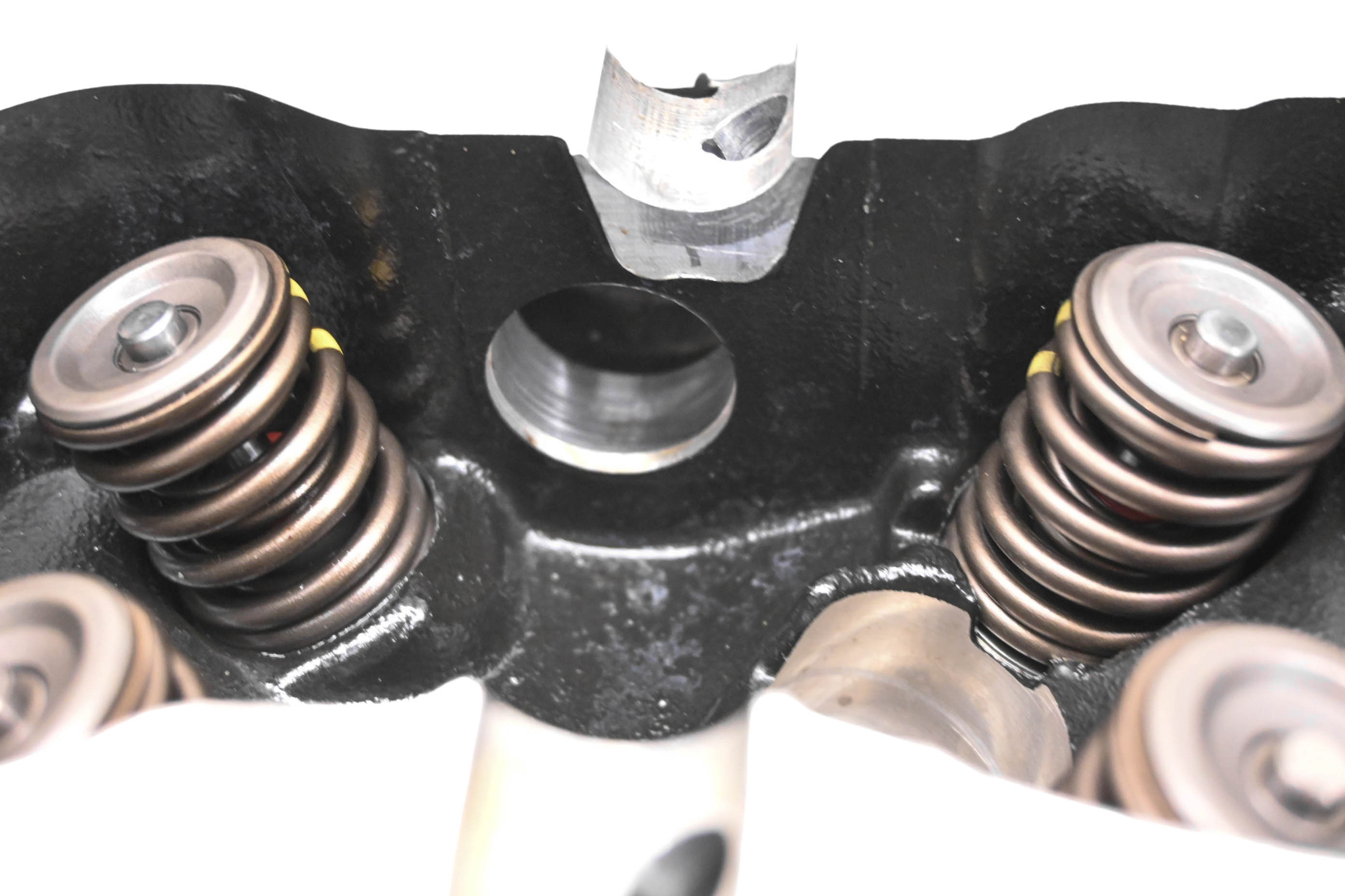 05 Sea-Doo RXT 215 Cylinder Head