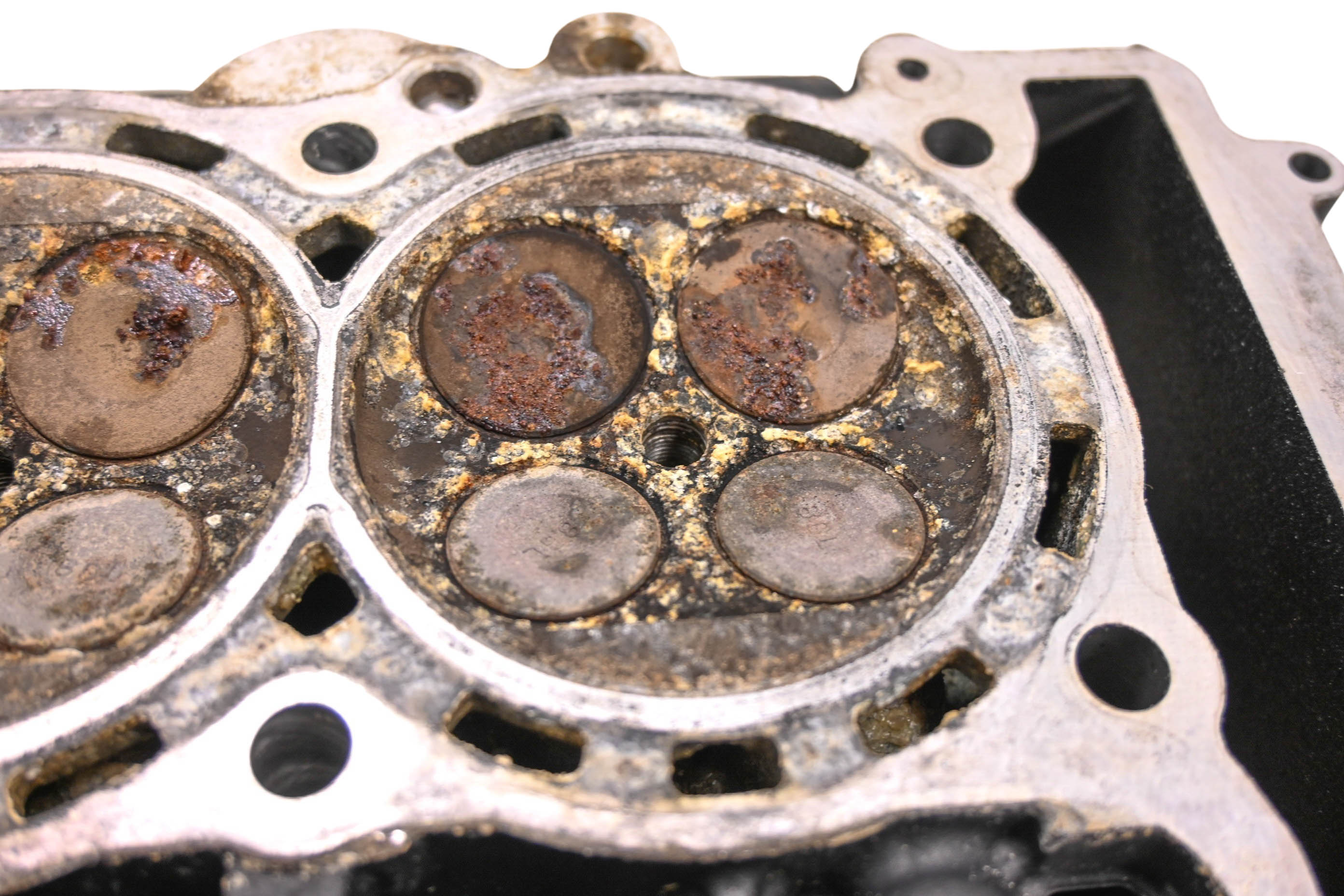 18 Yamaha Waverunner EX Cylinder Head EX1050CT