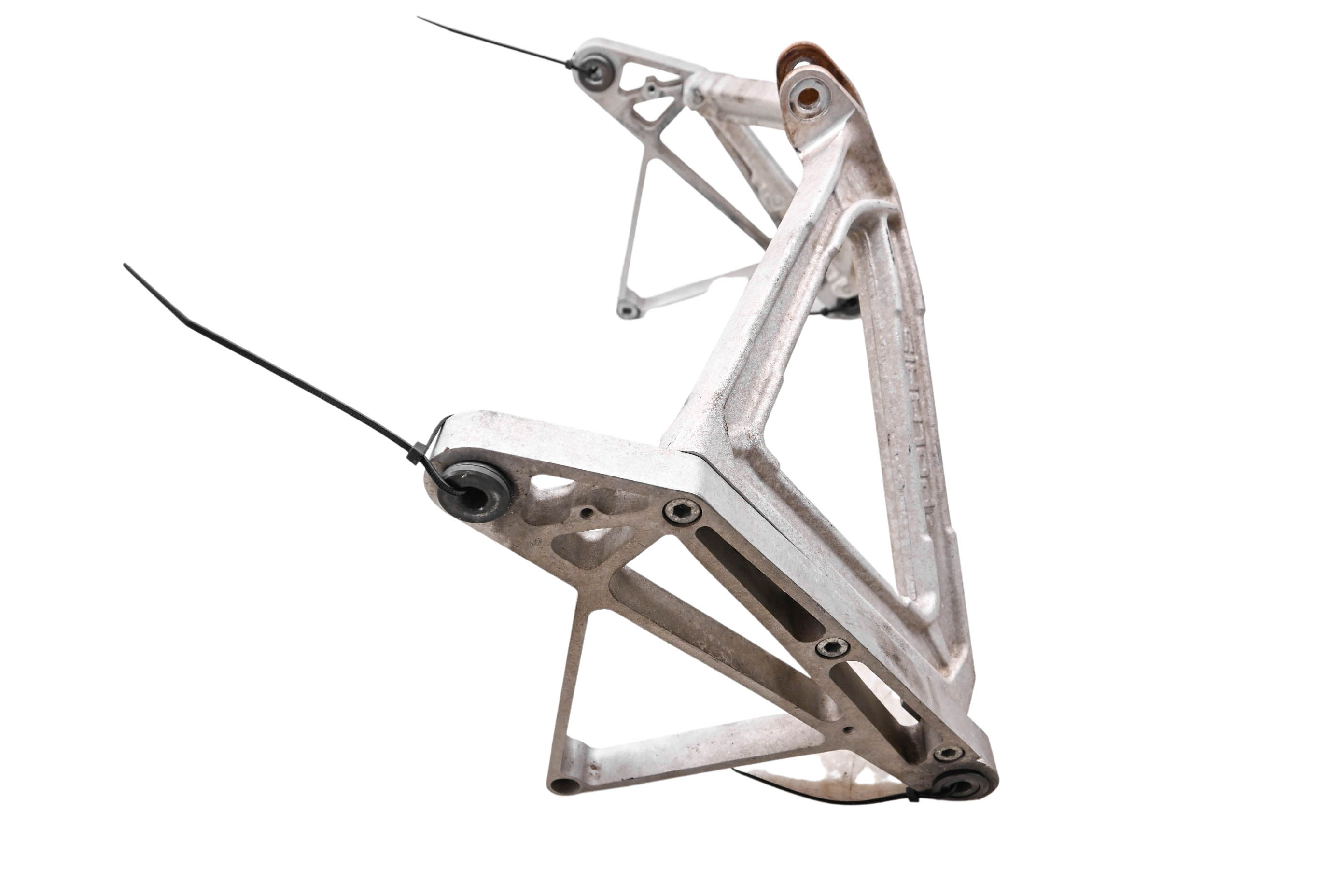 16 Polaris 800 Rush Pro S Center Crank Bracket Mount 137"