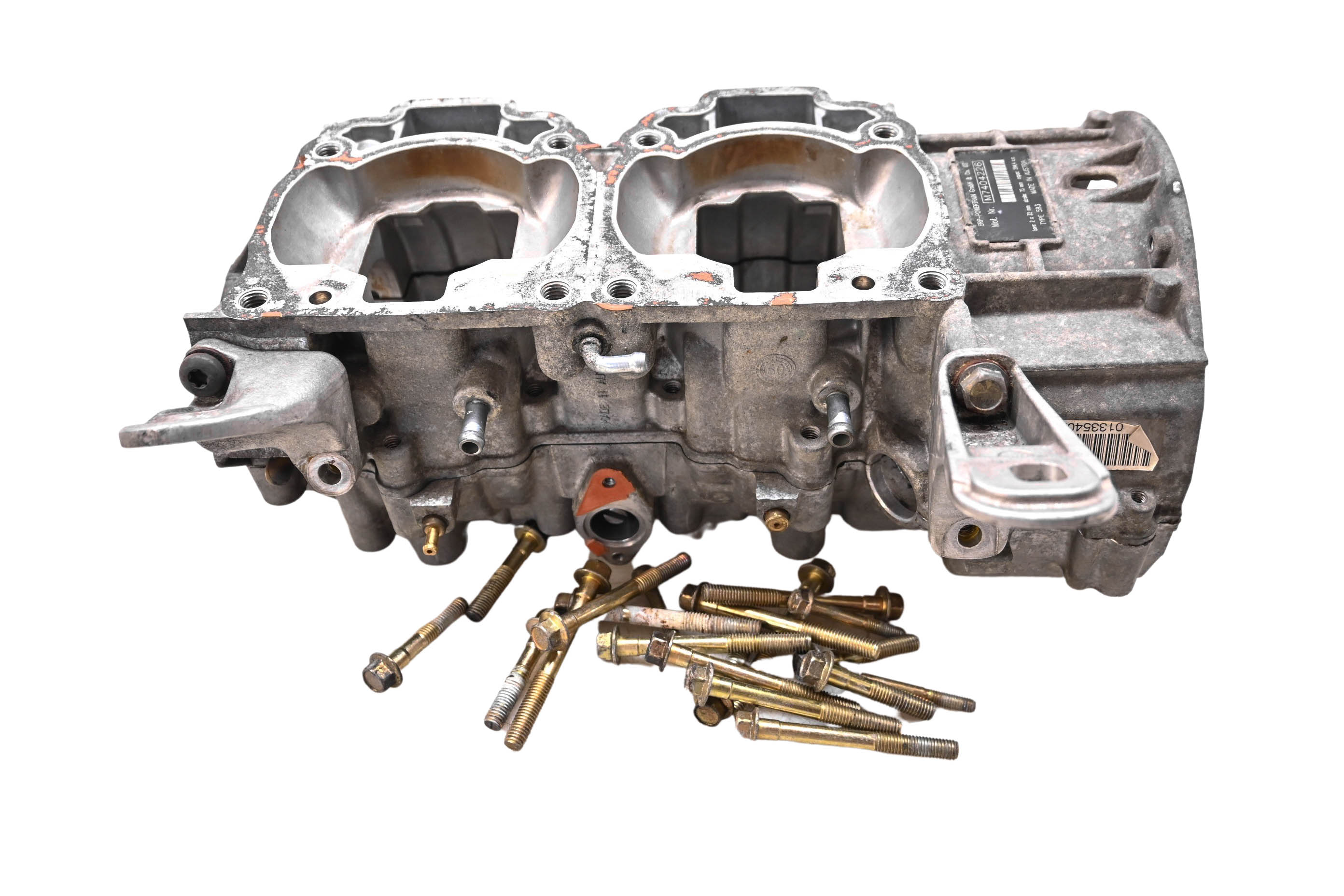 11 Ski-Doo Renegade Back Country X 600 HO Crankcase Center Crank Case 137"
