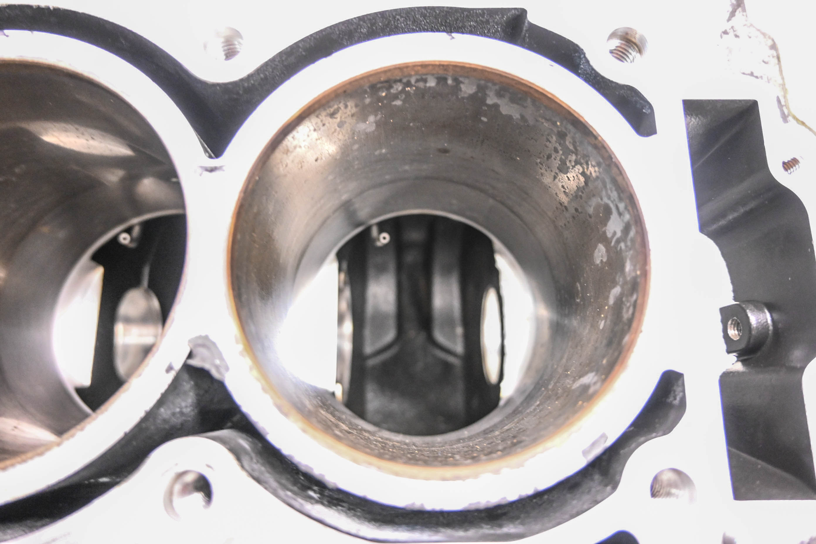 10 Sea-Doo GTX 155 Crankcase Center Crank Case & Pistons