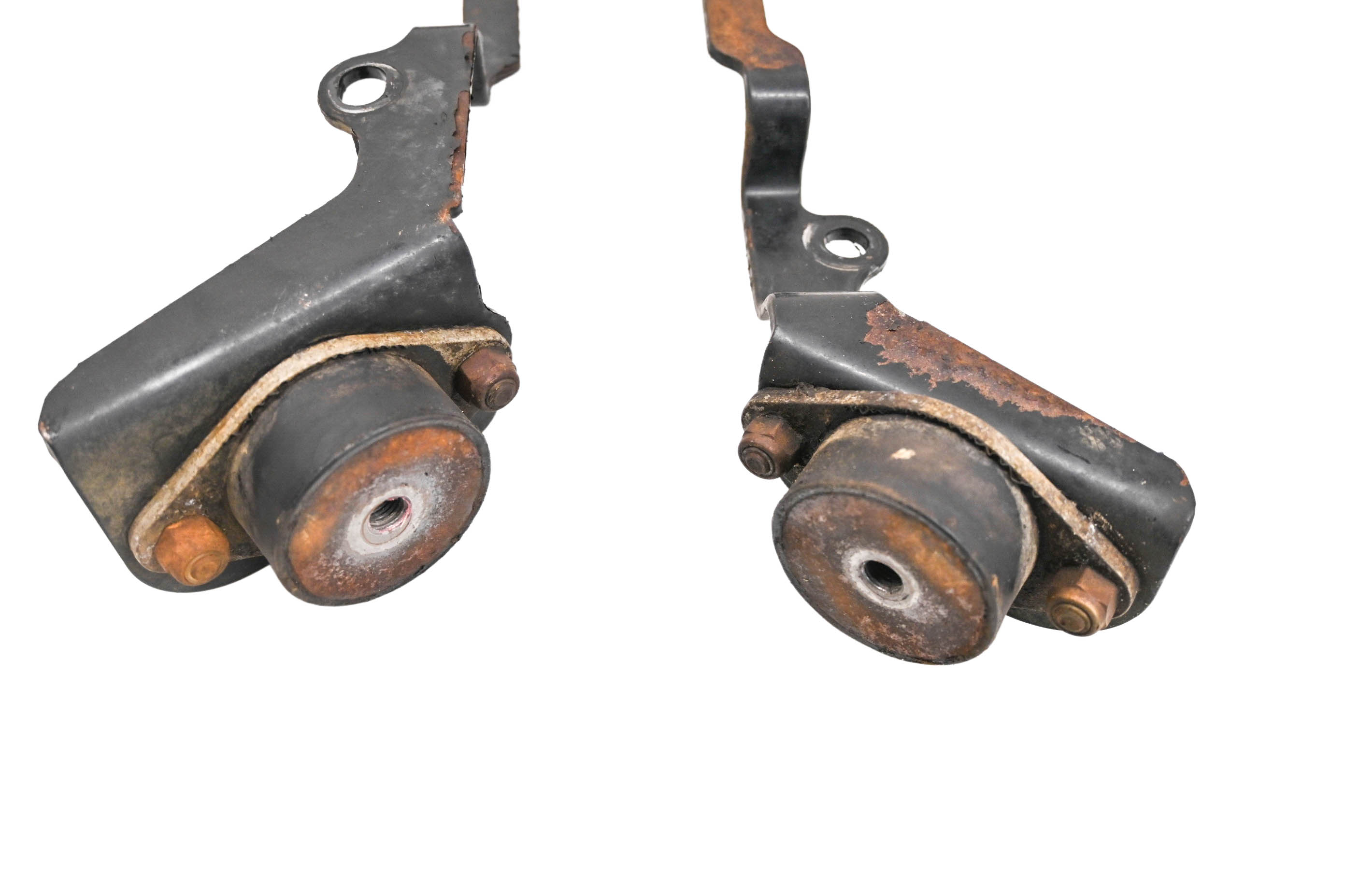06 Arctic Cat 650 H1 4x4 Engine Motor Support Brackets Mounts