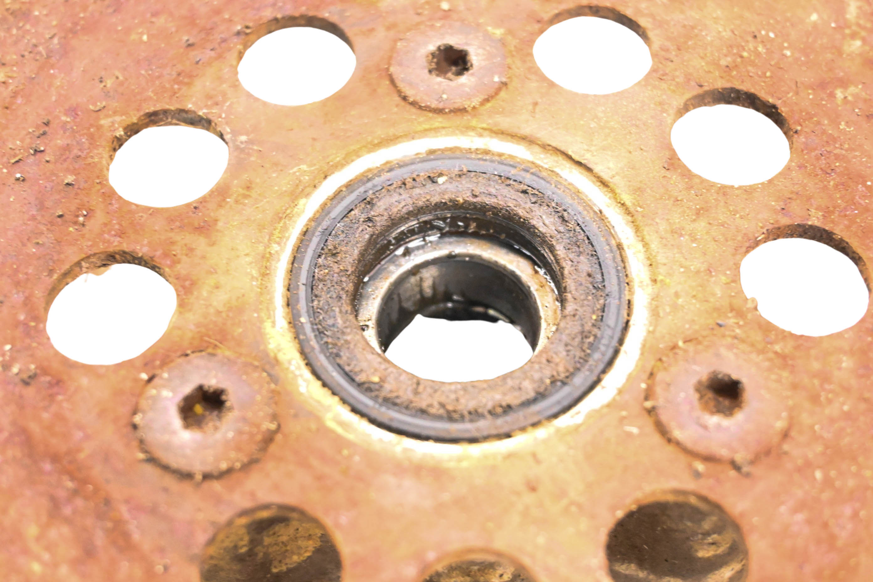 87 Suzuki Quadrunner 230 2x4 Front Wheel Hub Left Right LT230E