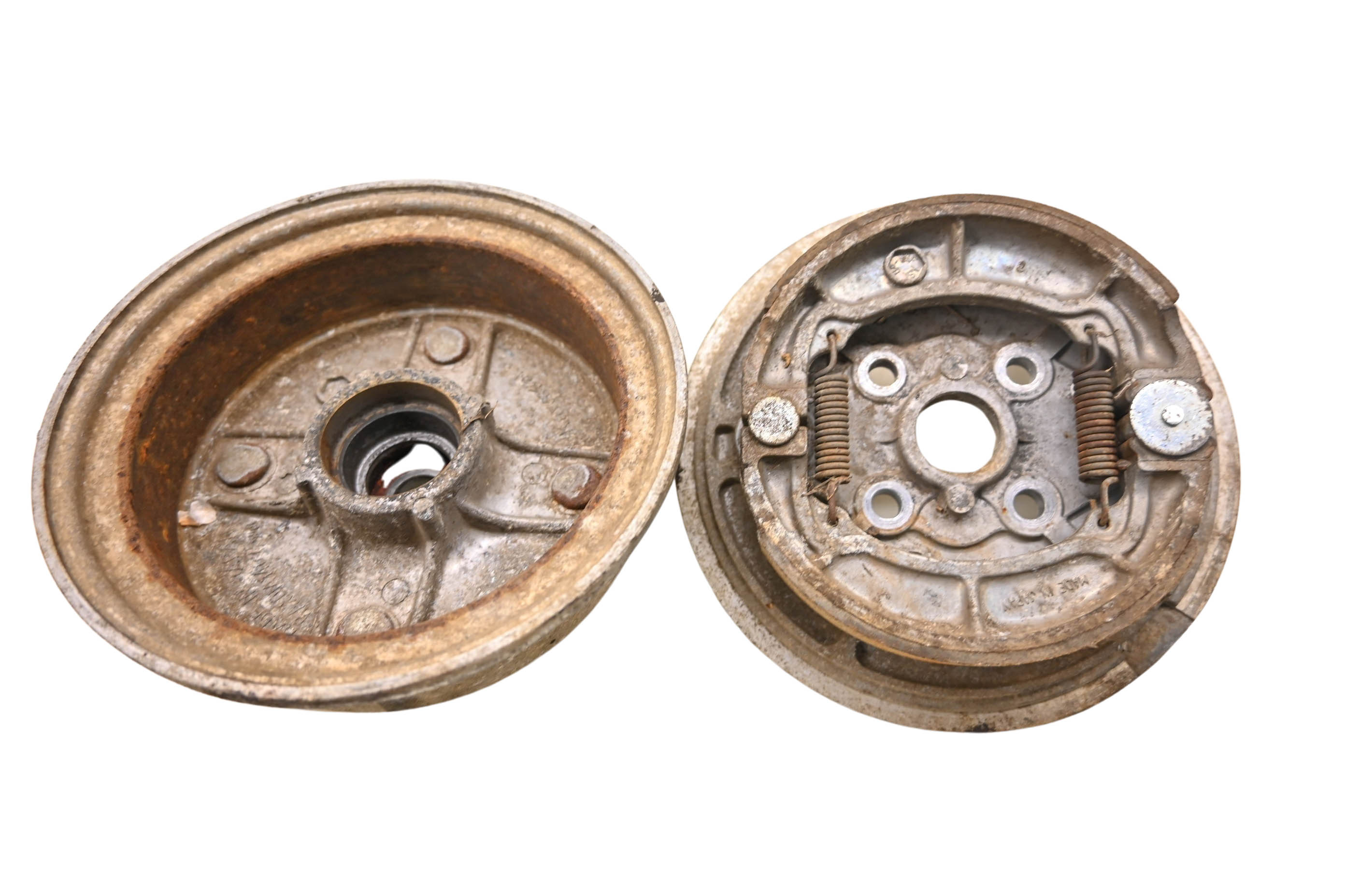 98 Kawasaki Bayou 220 2x4 Front Right Brake Drum Assembly KLF220