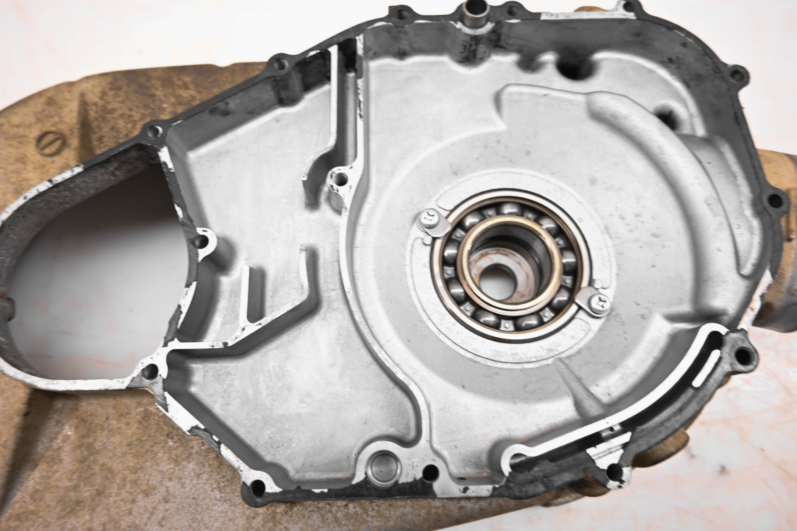 05 Suzuki Eiger 400 4x4 Inner Clutch Cover LTA400F