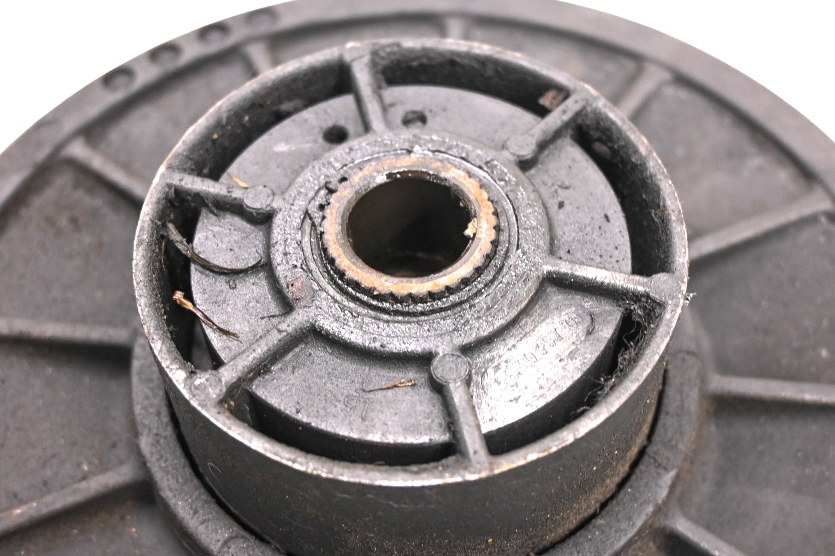 91 Polaris Trail Boss 350L 4x4 Secondary Driven Clutch