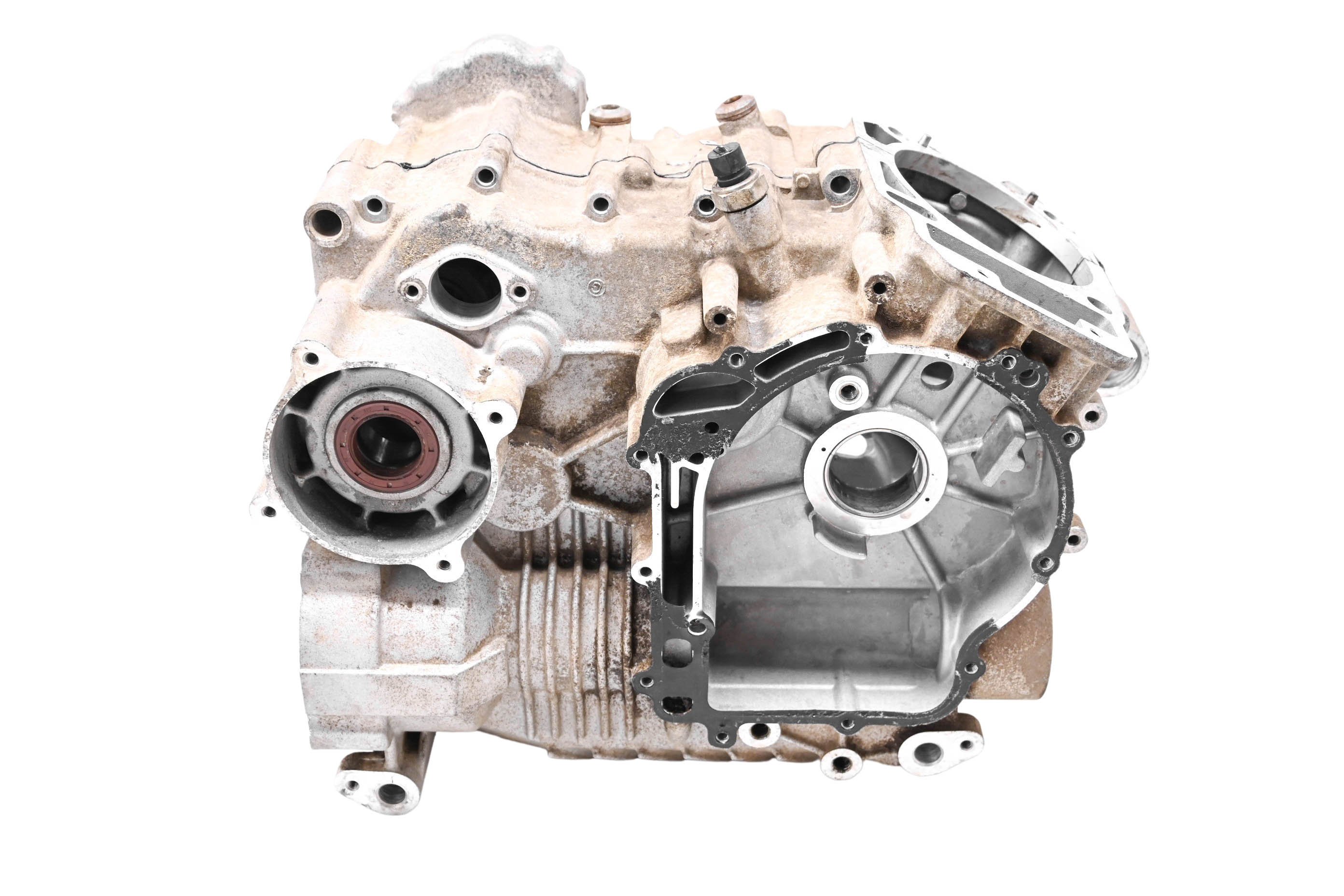 17 CFMoto ZForce 500 4x4 Crankcase Center Crank Case