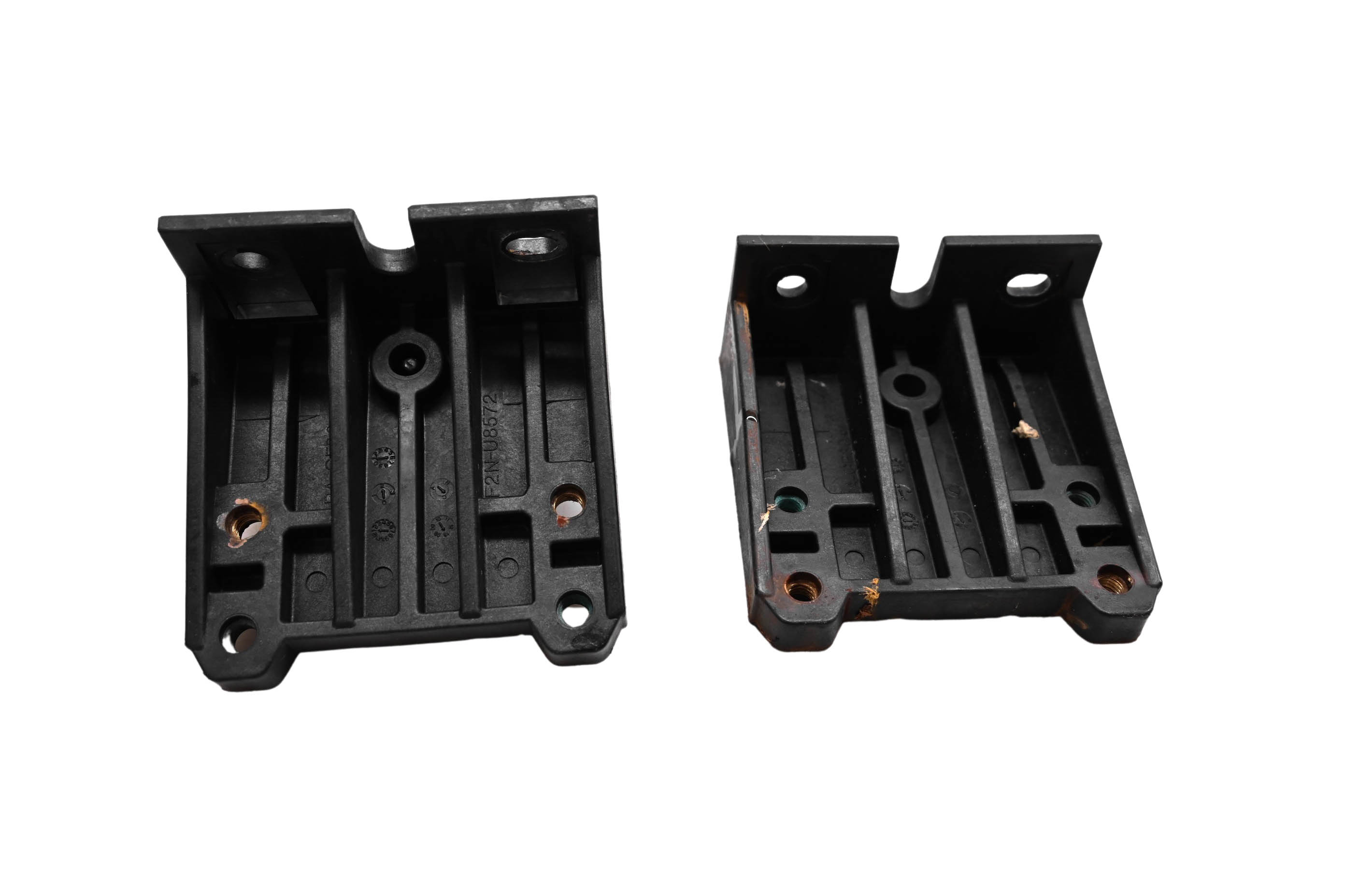 13 Yamaha VX Deluxe Airbox Support Rackets Mounts Left & Right VX1100