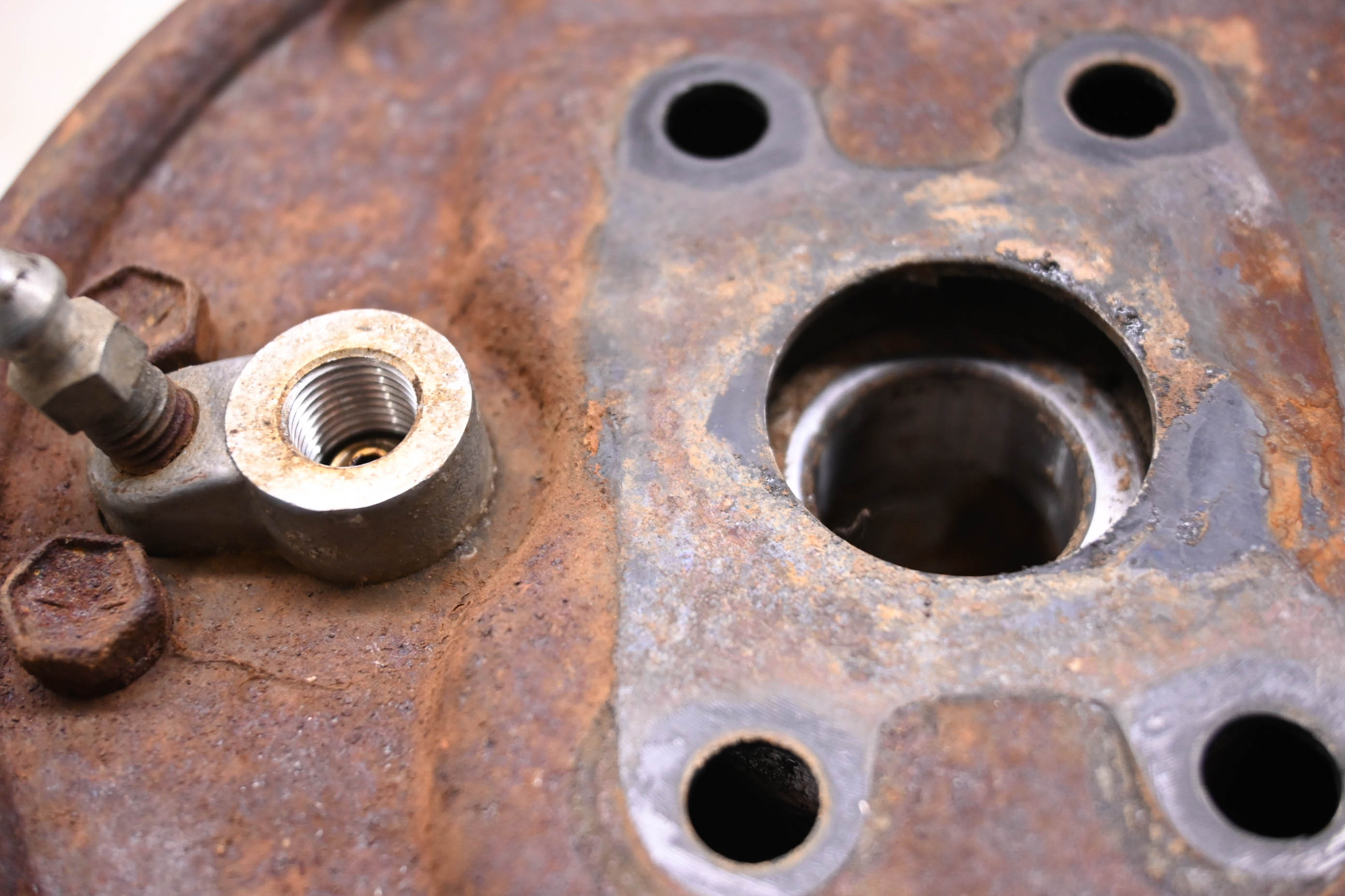85 Suzuki Quadrunner 250 2x4 Front Brake Drum Left Right LT250E