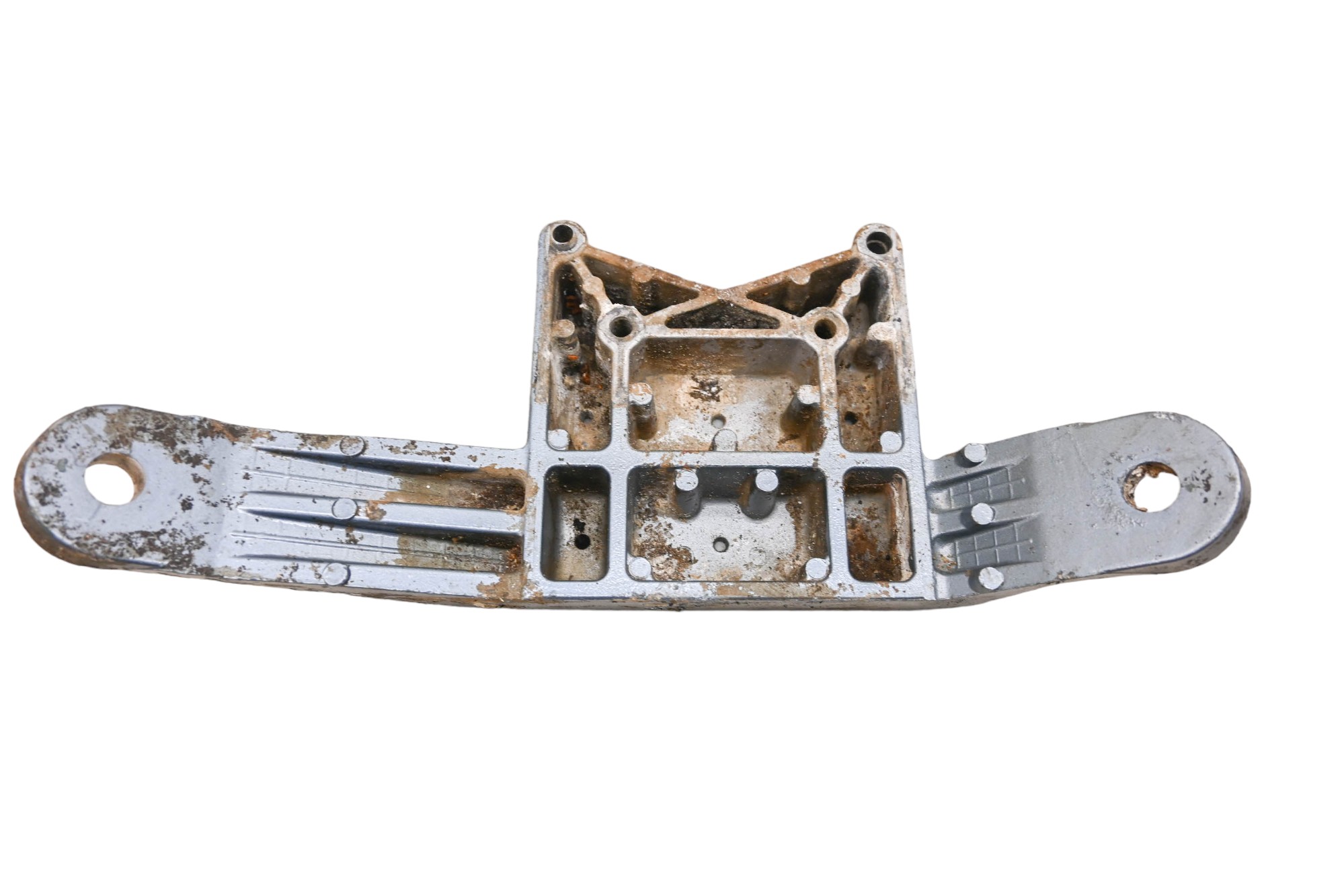 88 Yamaha Waverunner 500 Engine Mount Bracket WR500