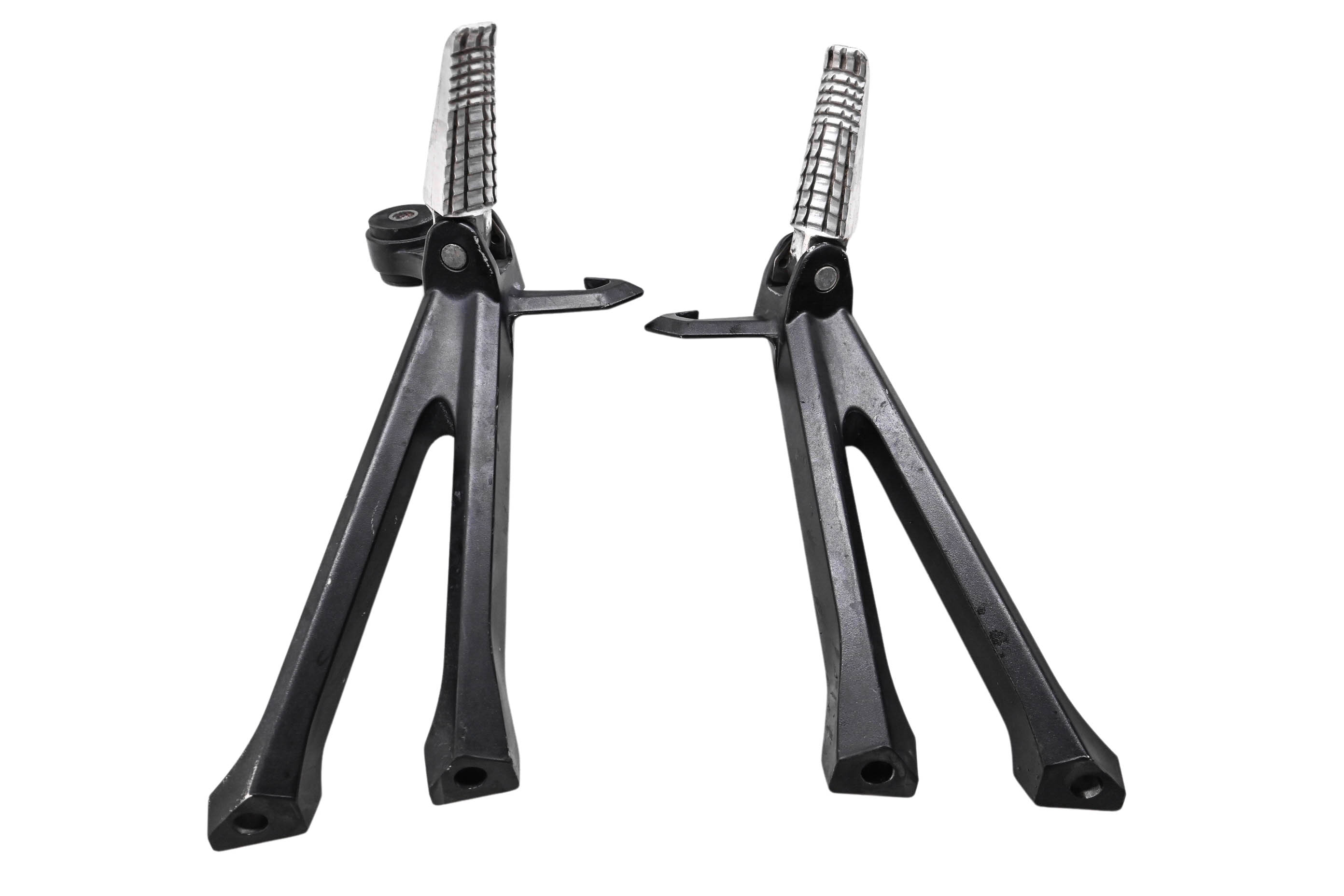 11 Suzuki GSXR750 Rear Passenger Foot Pegs Left & Right