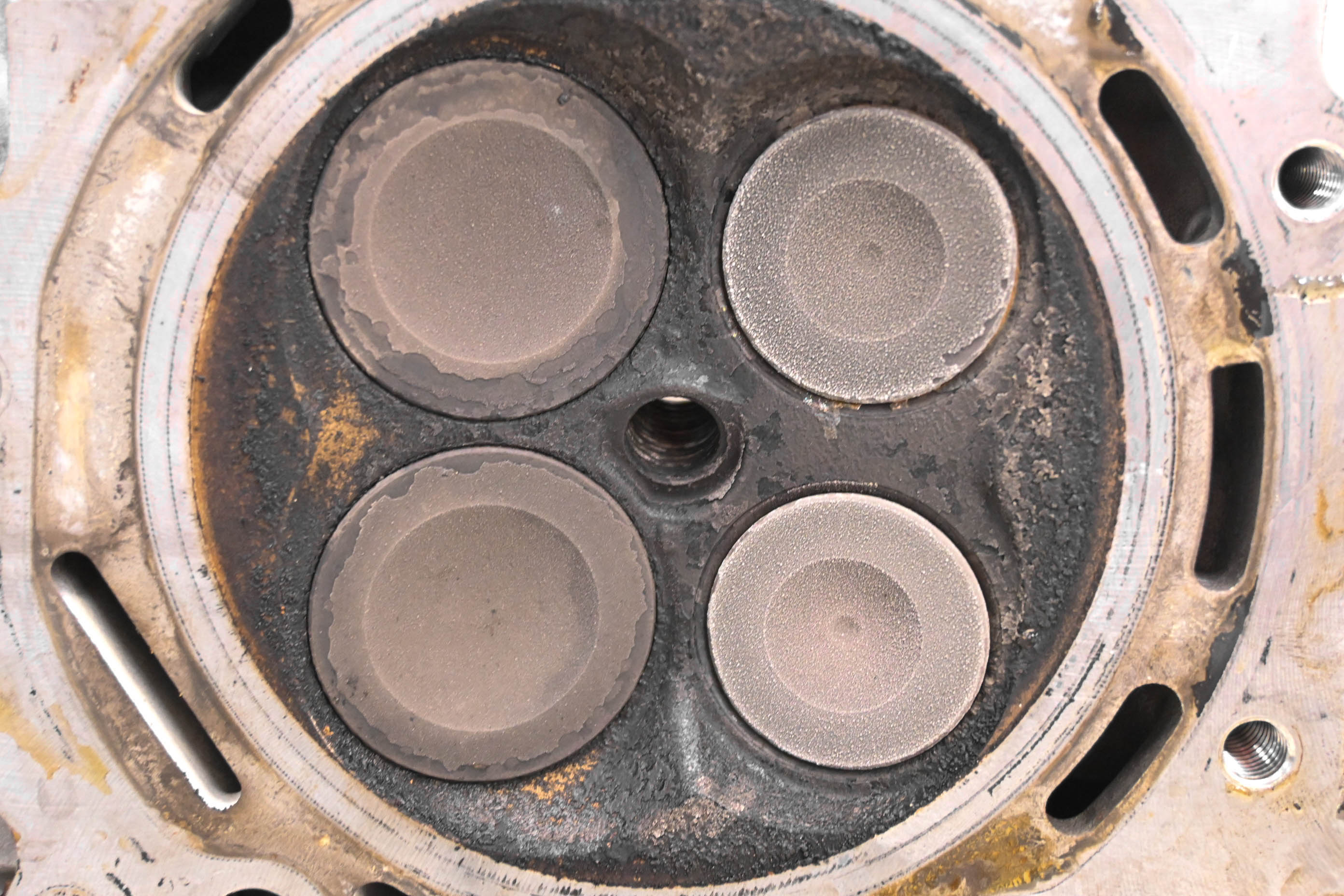 14 Can-Am Spyder ST S Rear Cylinder Head SE5