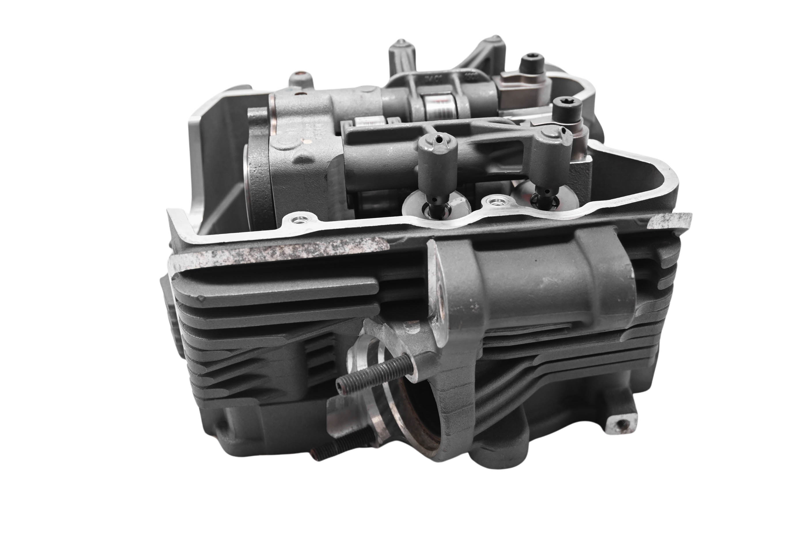 20 Indian Challenger Dark Horse Front Cylinder Head
