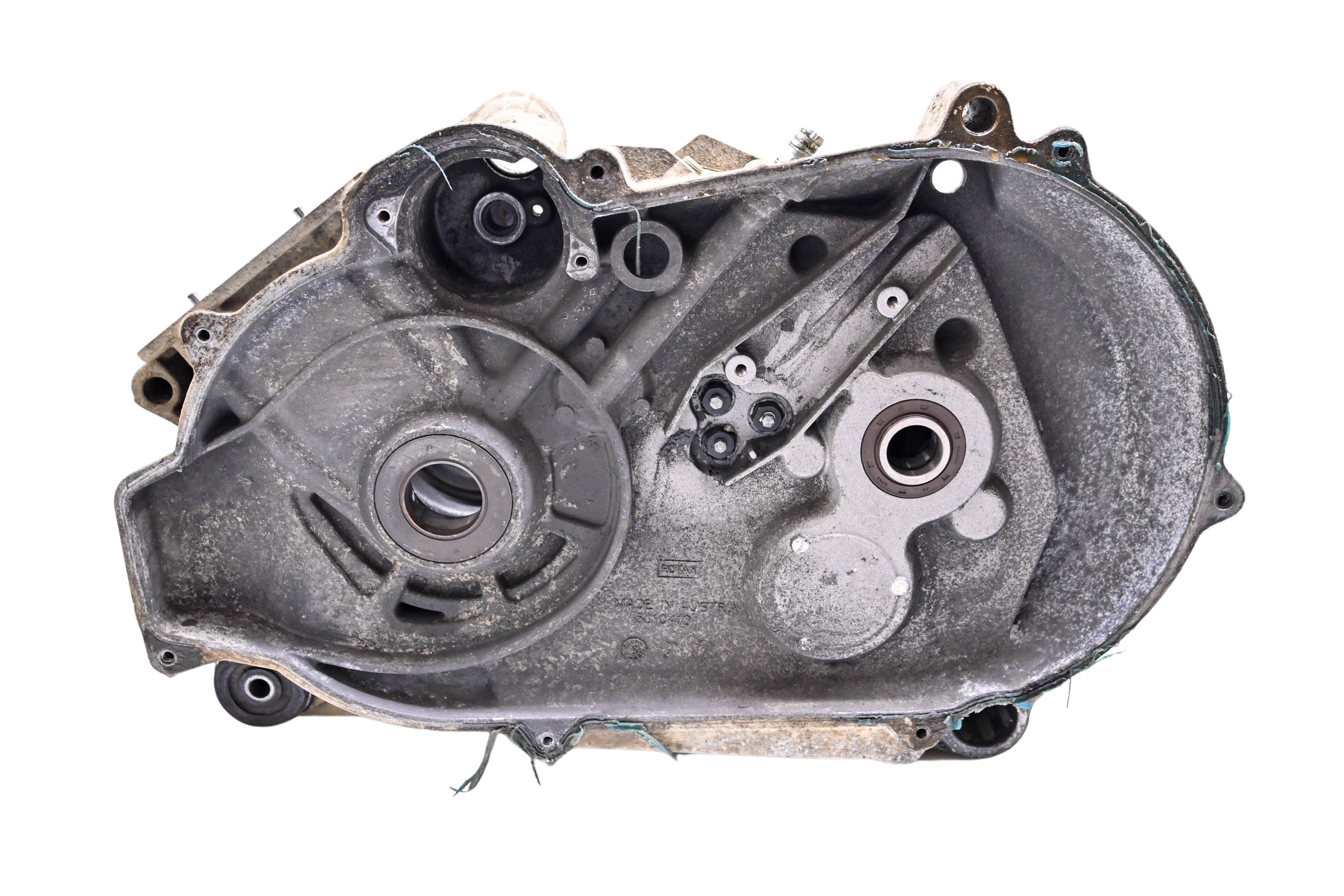05 Can-Am Outlander Max 400 4x4 Crankcase Center Crank Case Bombardier