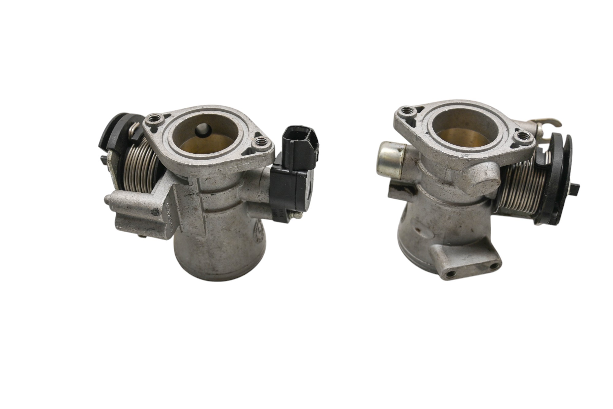 15 Hyosung GT250R Throttle Bodies