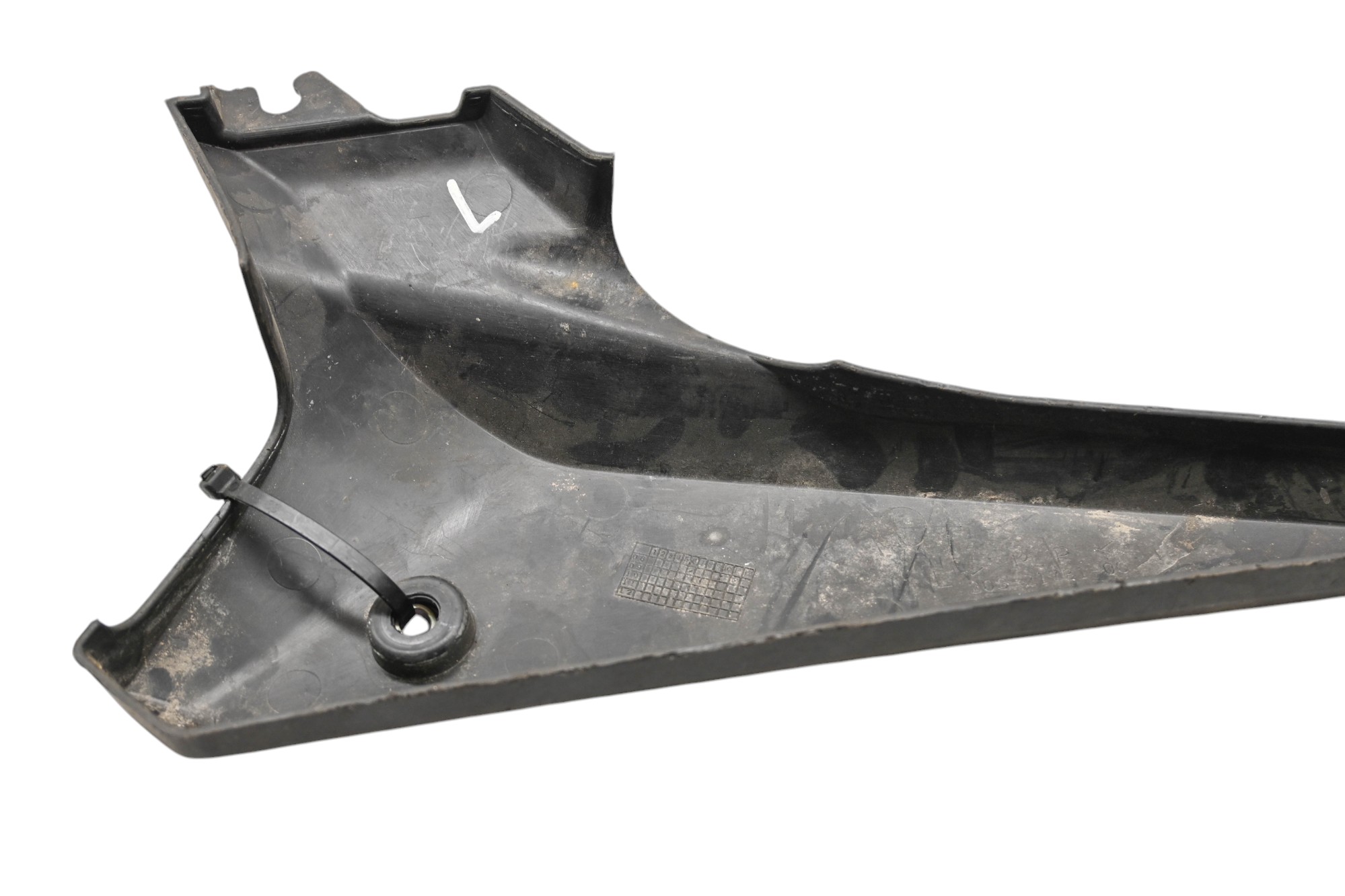 09 Yamaha FZ6R Side Cover Panel Left