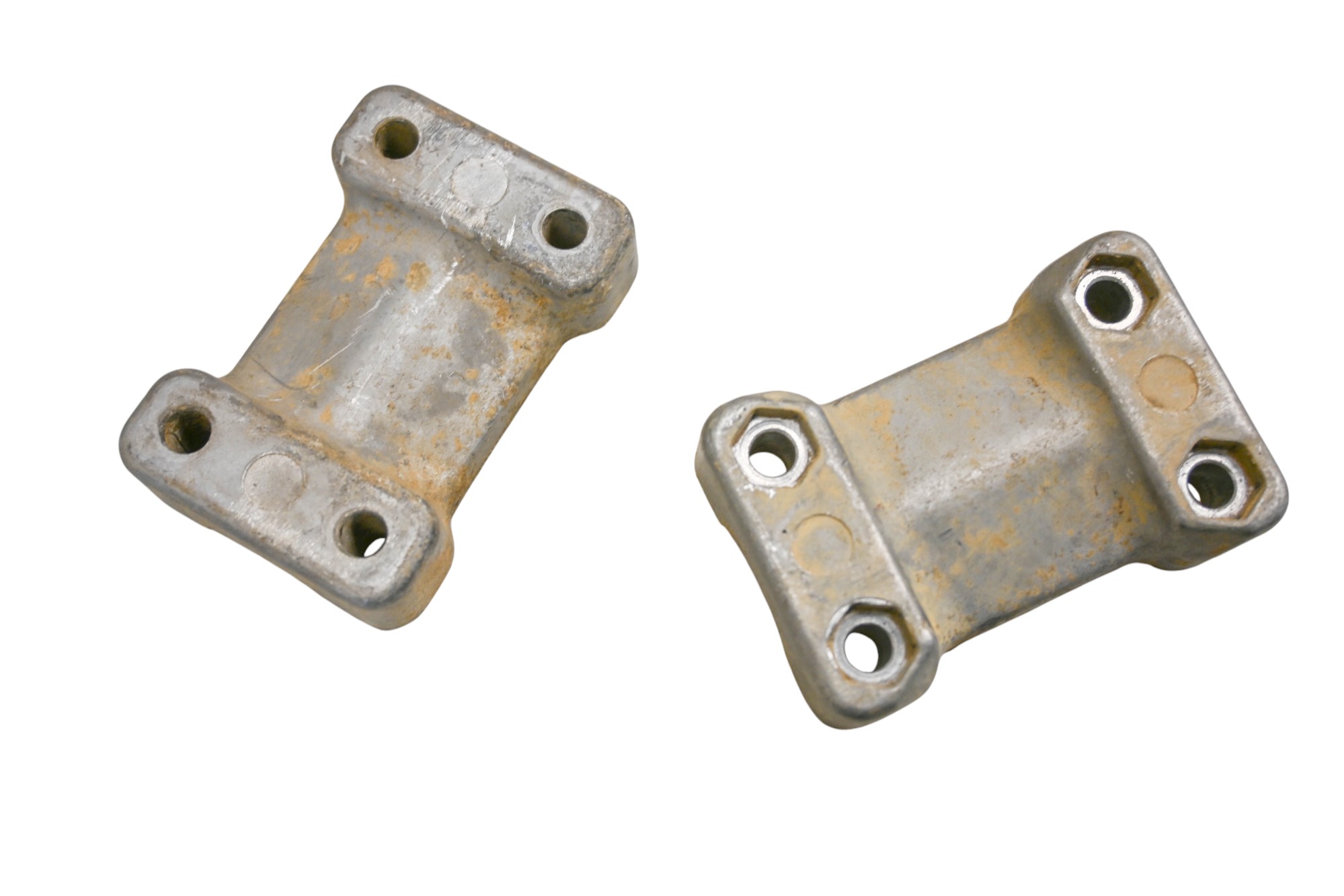 13 Polaris Scrambler 850 XP Handlebar Clamps