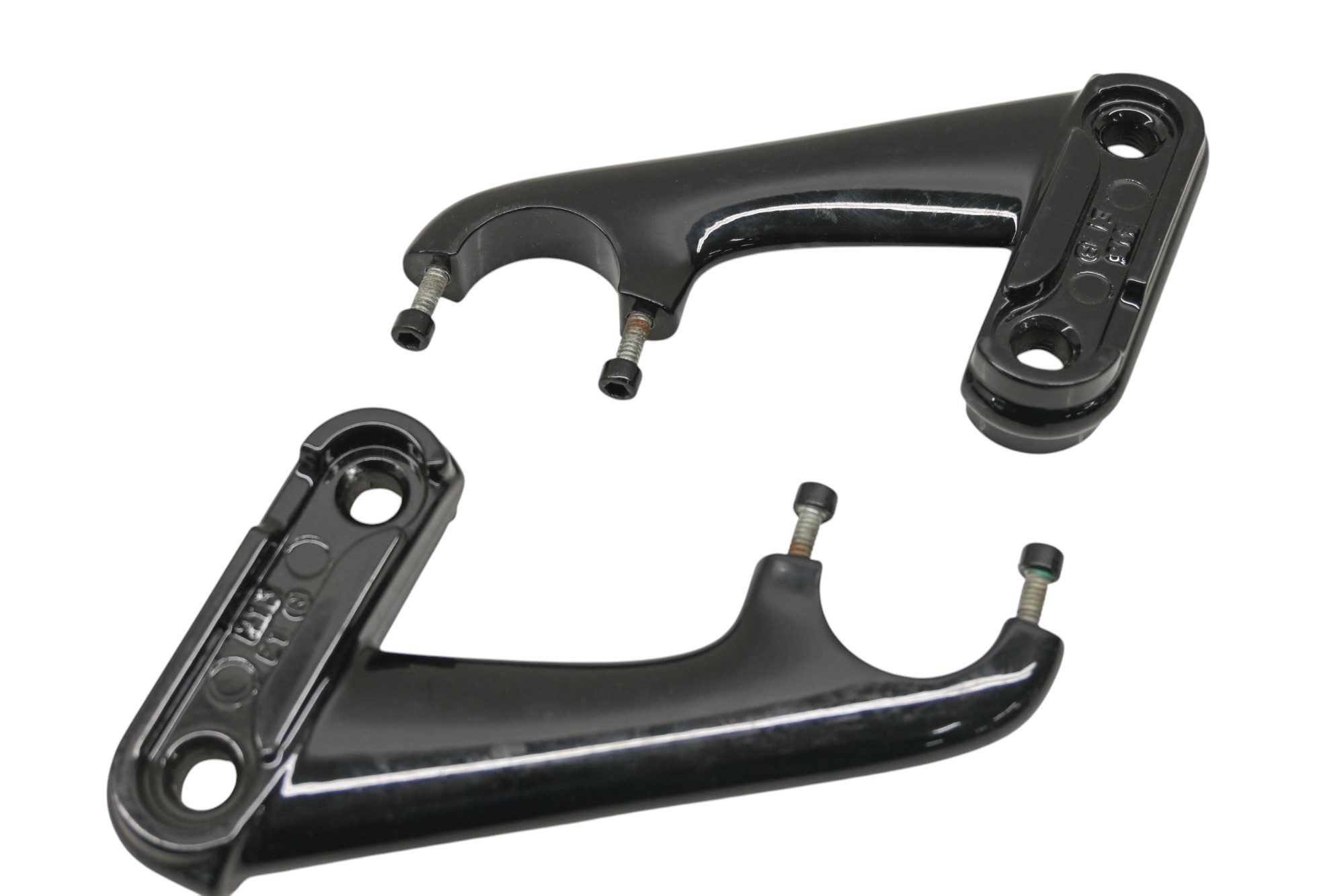 05 Harley-Davidson FLTRI Road Glide Windshield Stays Brackets Mounts