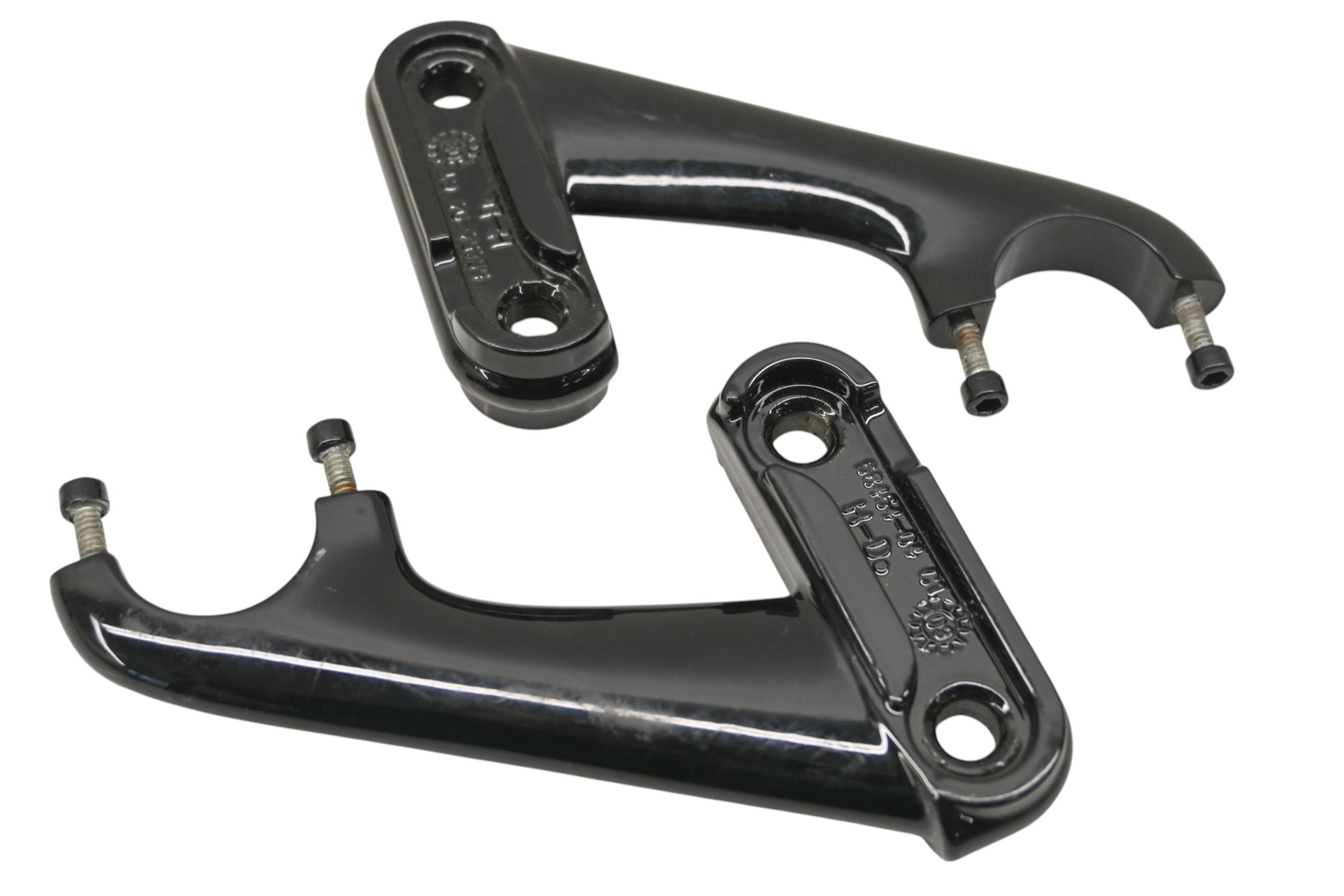 05 Harley-Davidson FLTRI Road Glide Windshield Stays Brackets Mounts