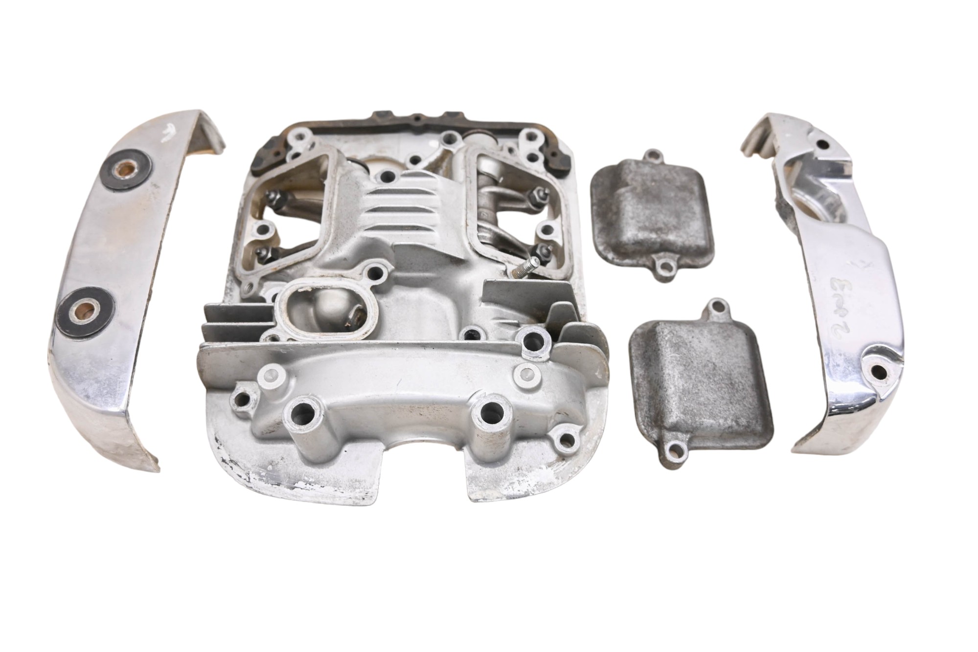 95 Suzuki Intruder VS800 Cylinder Head Valve Rocker Arm Cover