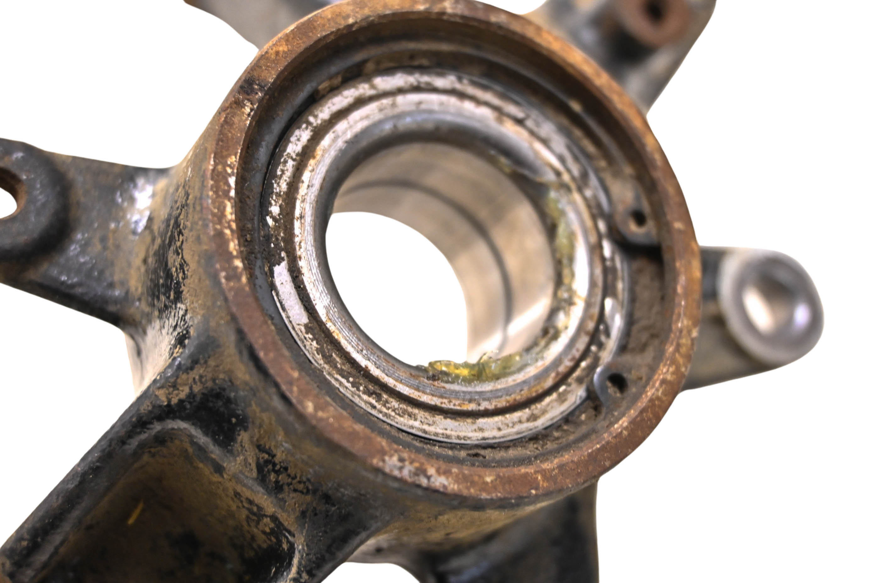 20 CFMoto CForce 600 4x4 Front Right Spindle Knuckle