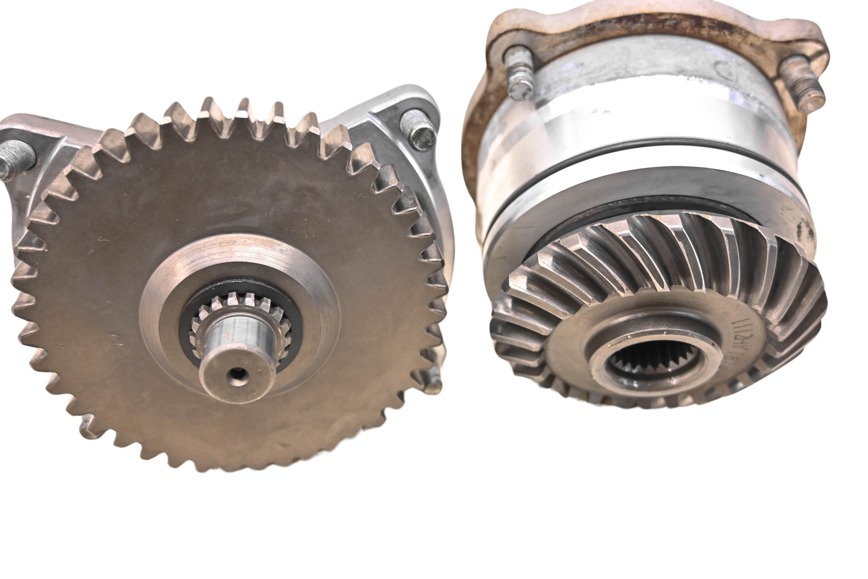 19 CFMoto CForce 600 4x4 Transmission Bevel Gears Output Shaft
