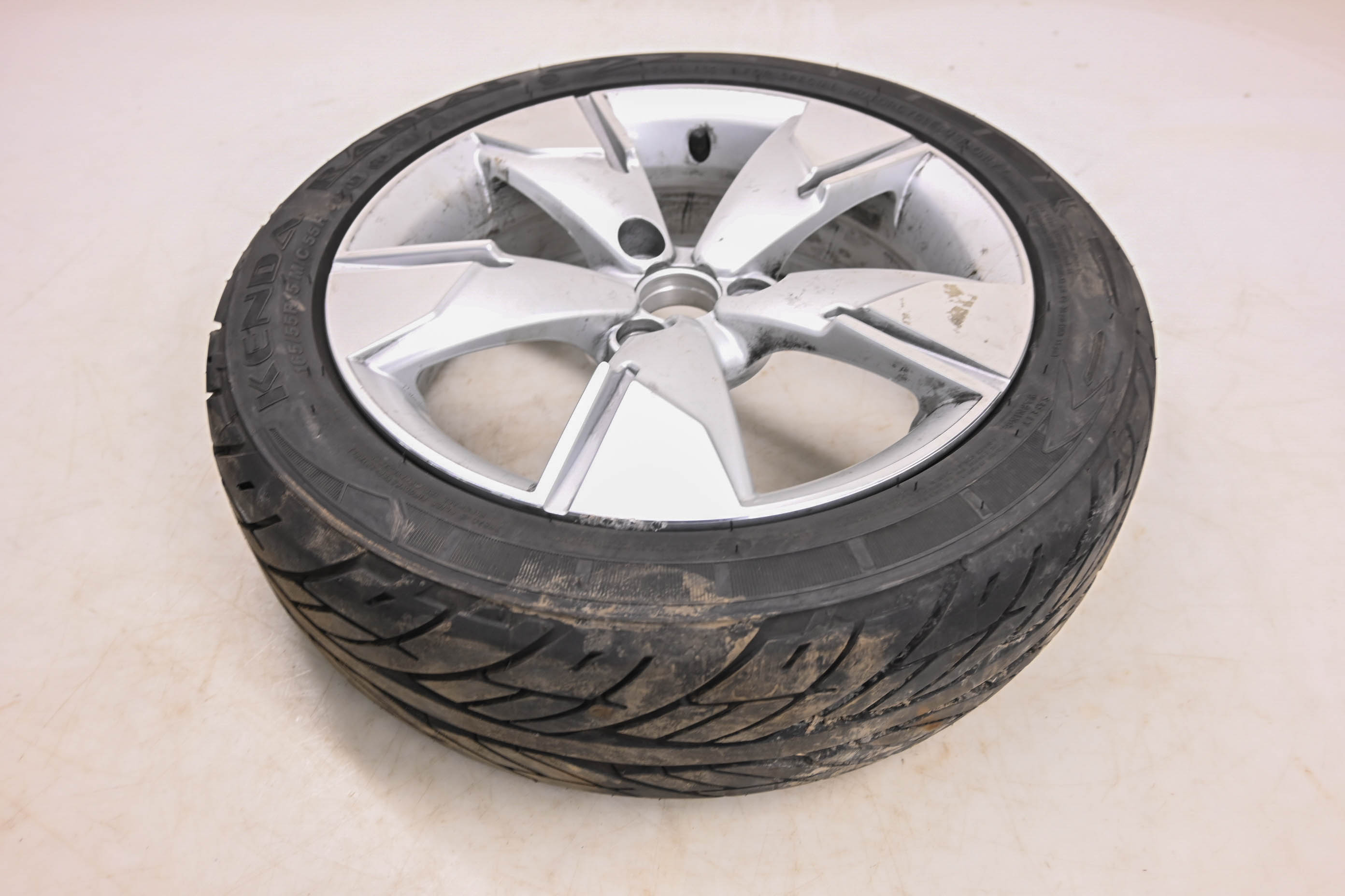 23 Can-Am Spyder F3 Limited ACE SE6 Front Wheel Rim & Tire 165/55-15
