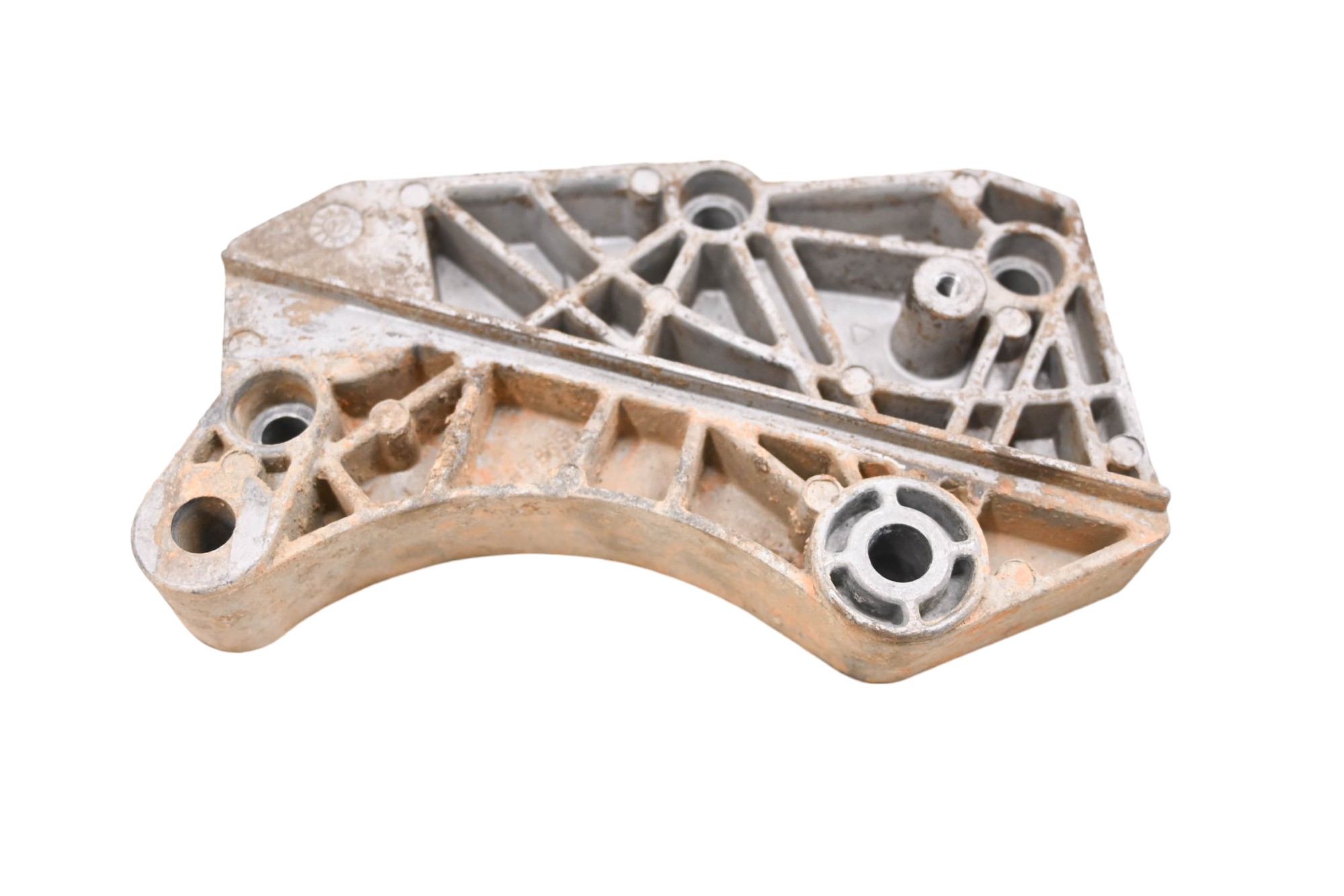 18 Cat CUV102D Alternator Bracket Mount