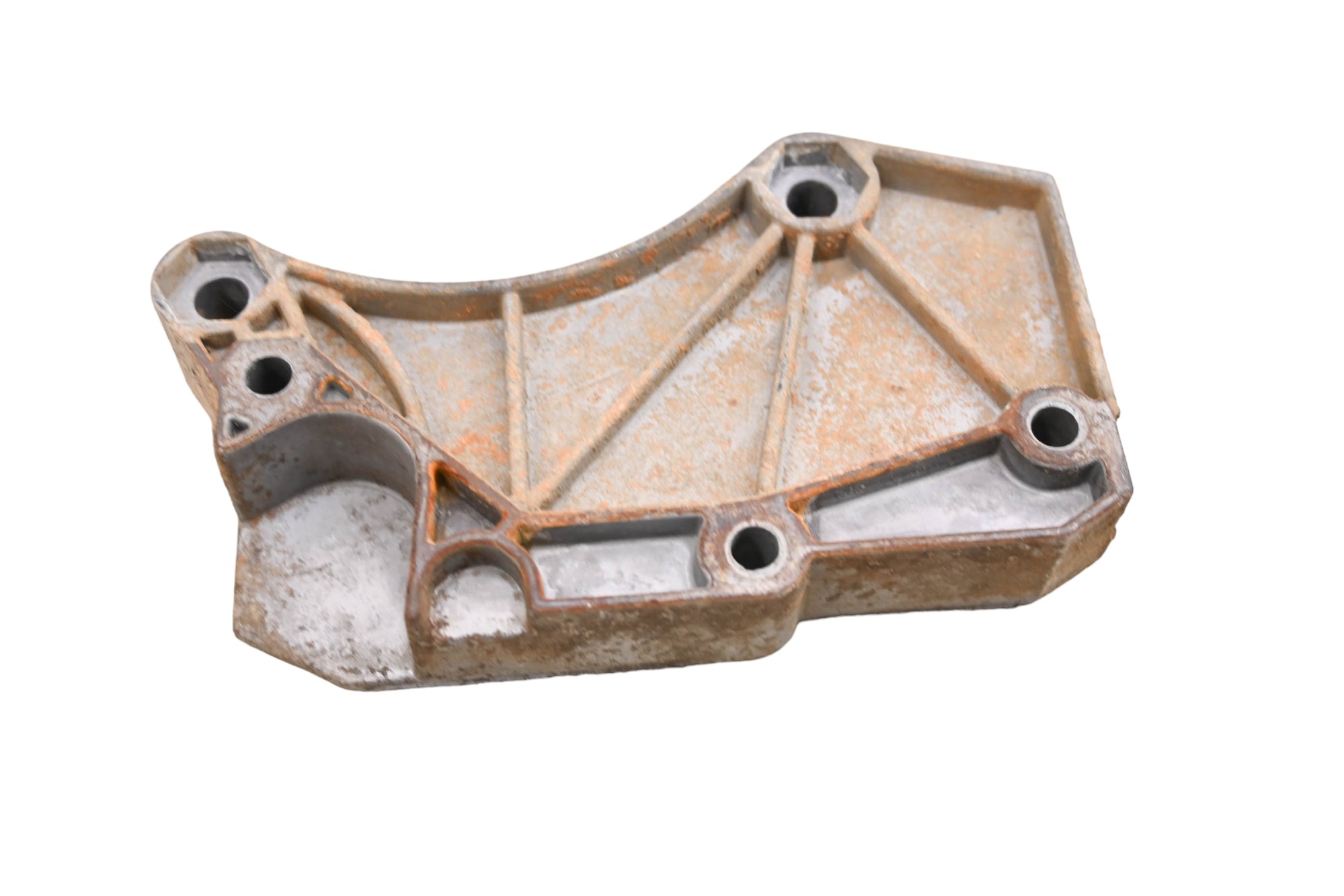 18 Cat CUV102D Alternator Bracket Mount