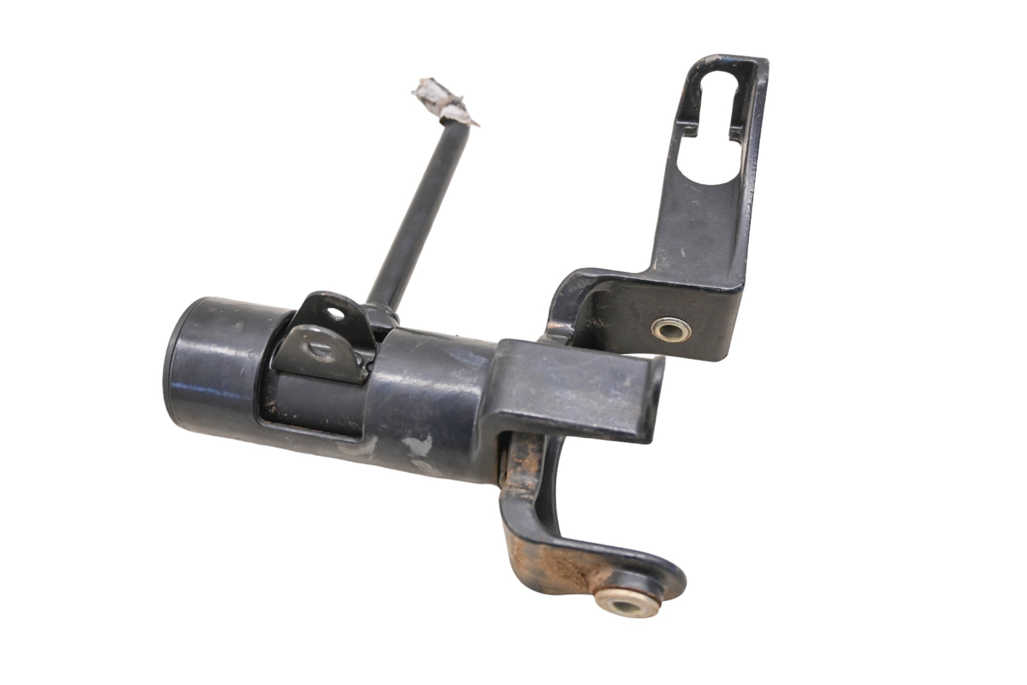 18 Cat CUV102D Steering Bracket Mount