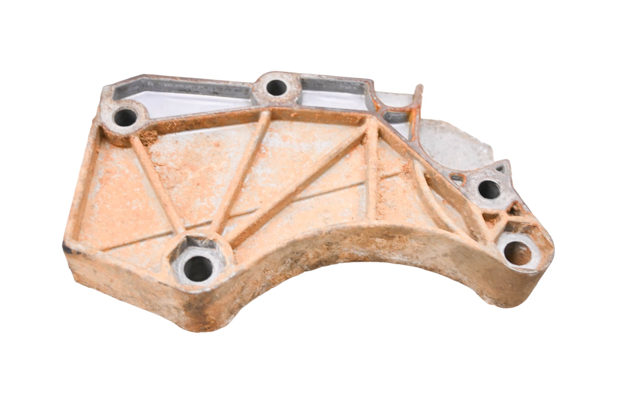 18 Cat CUV105D Alternator Support Bracket Mount