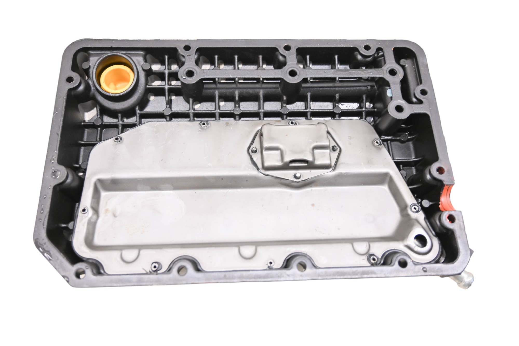 18 Cat CUV105D Valve Cover