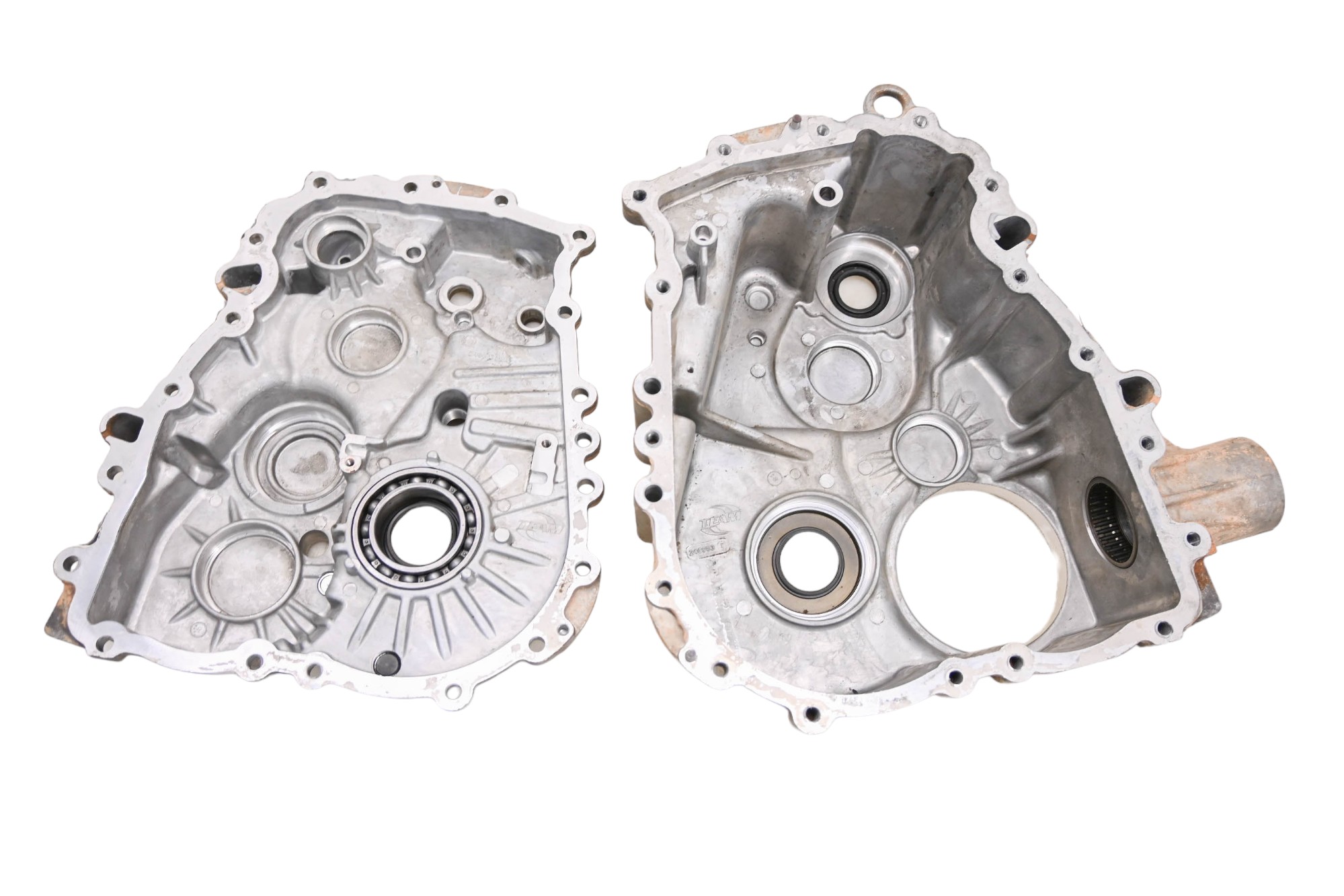 18 Cat CUV105D Transmission Gear Case Housing