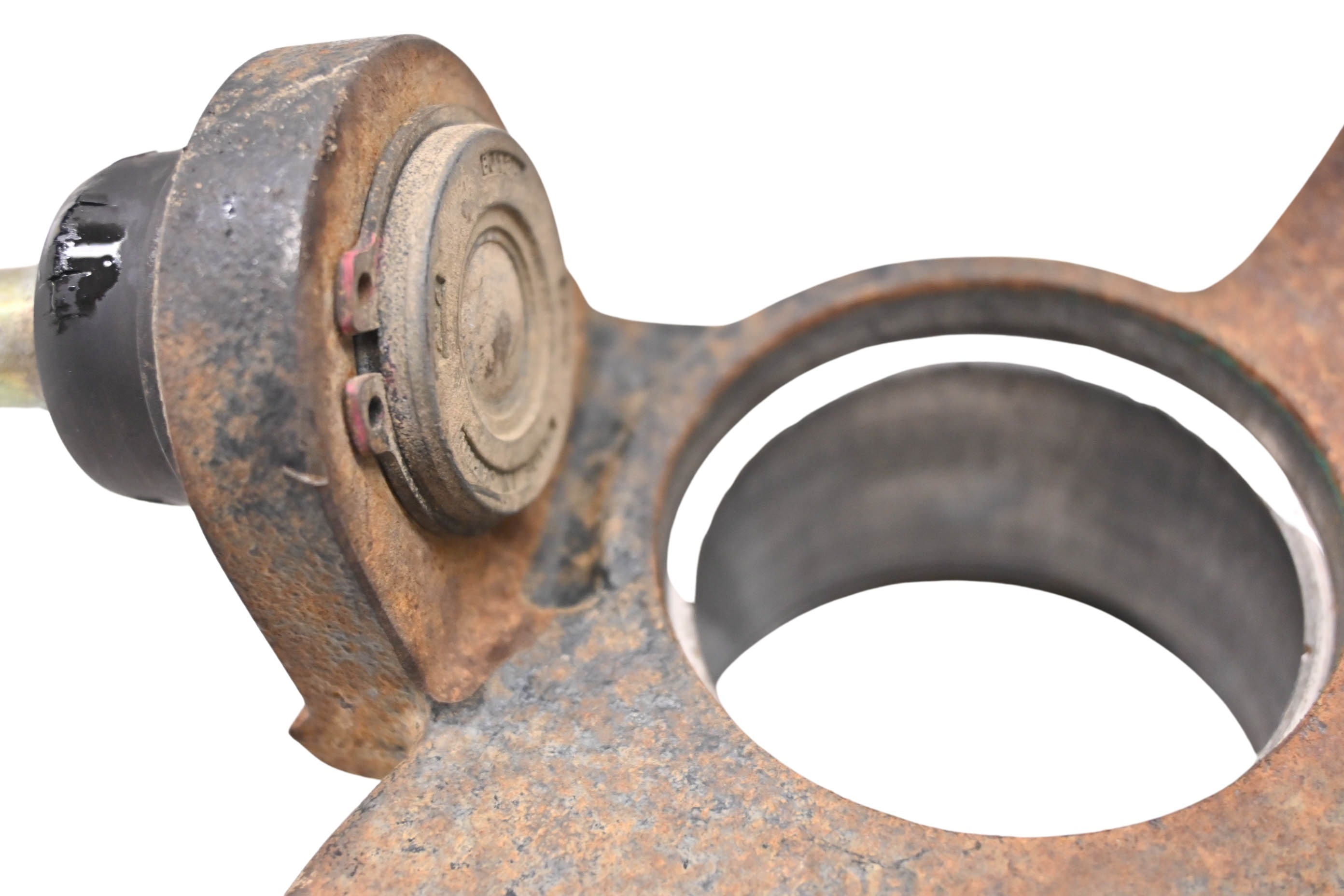 05 John Deere Trail Buck 500 4x4 Auto Front Left Spindle Knuckle