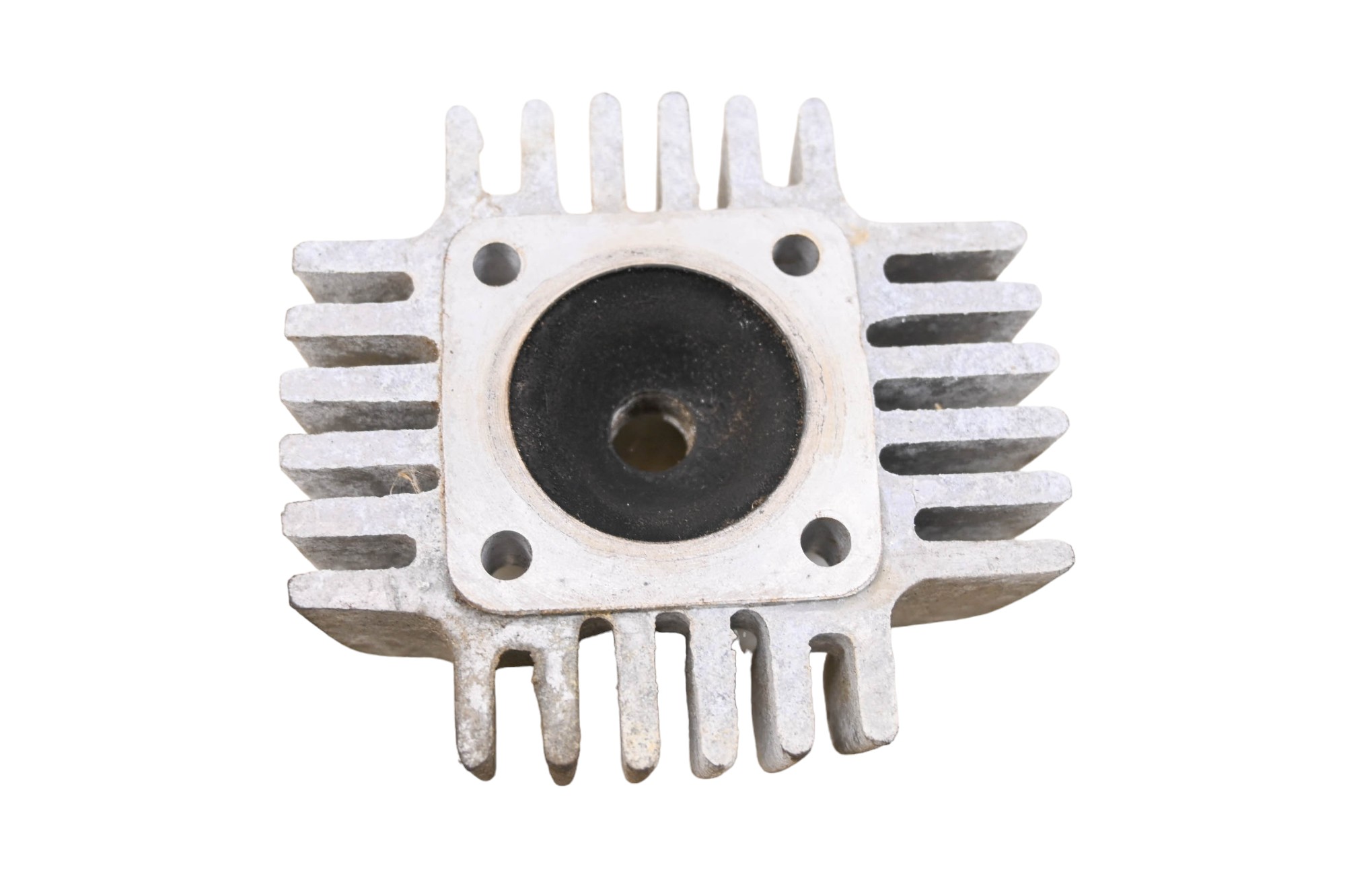 86 Suzuki Quadrunner 50 2x4 Cylinder Head LT50