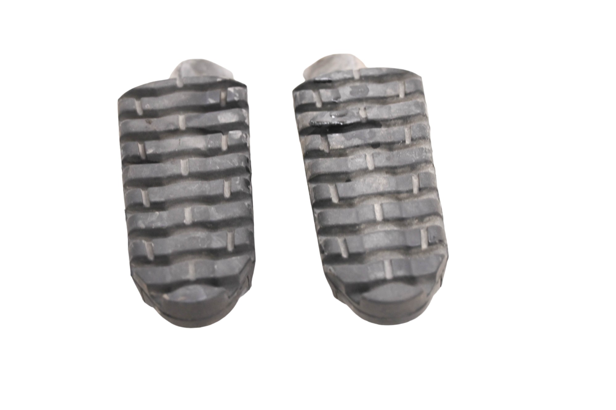 16 Triumph Tiger 800 XCx Foot Pegs Left & Right Rear Passenger