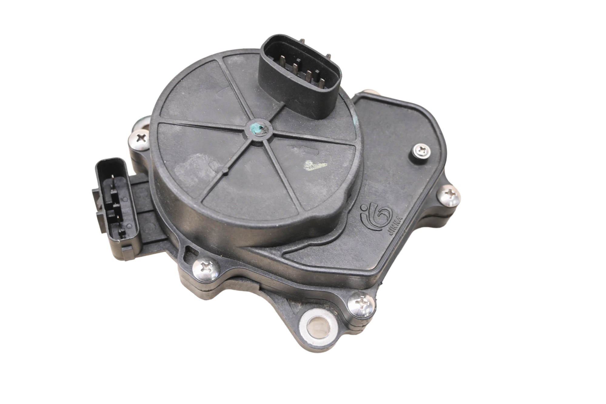 16 Cub Cadet Challenger 700 4Wd Front Differential Actuator
