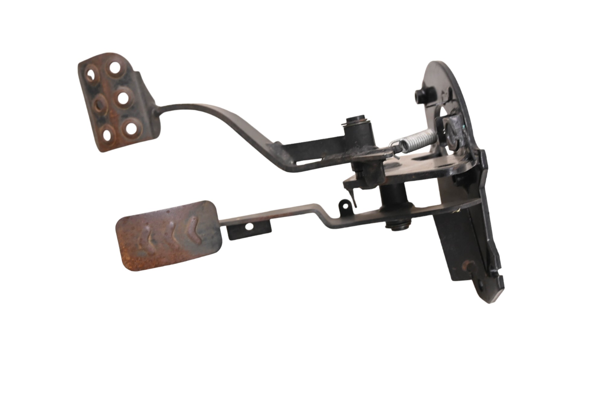 16 Cub Cadet Challenger 700 Gas Brake Pedal Assembly