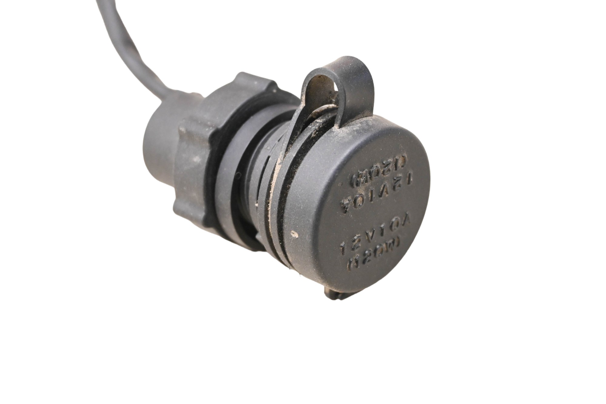 16 Cub Cadet Challenger 700 12 Volt Accessory Outlet 12V