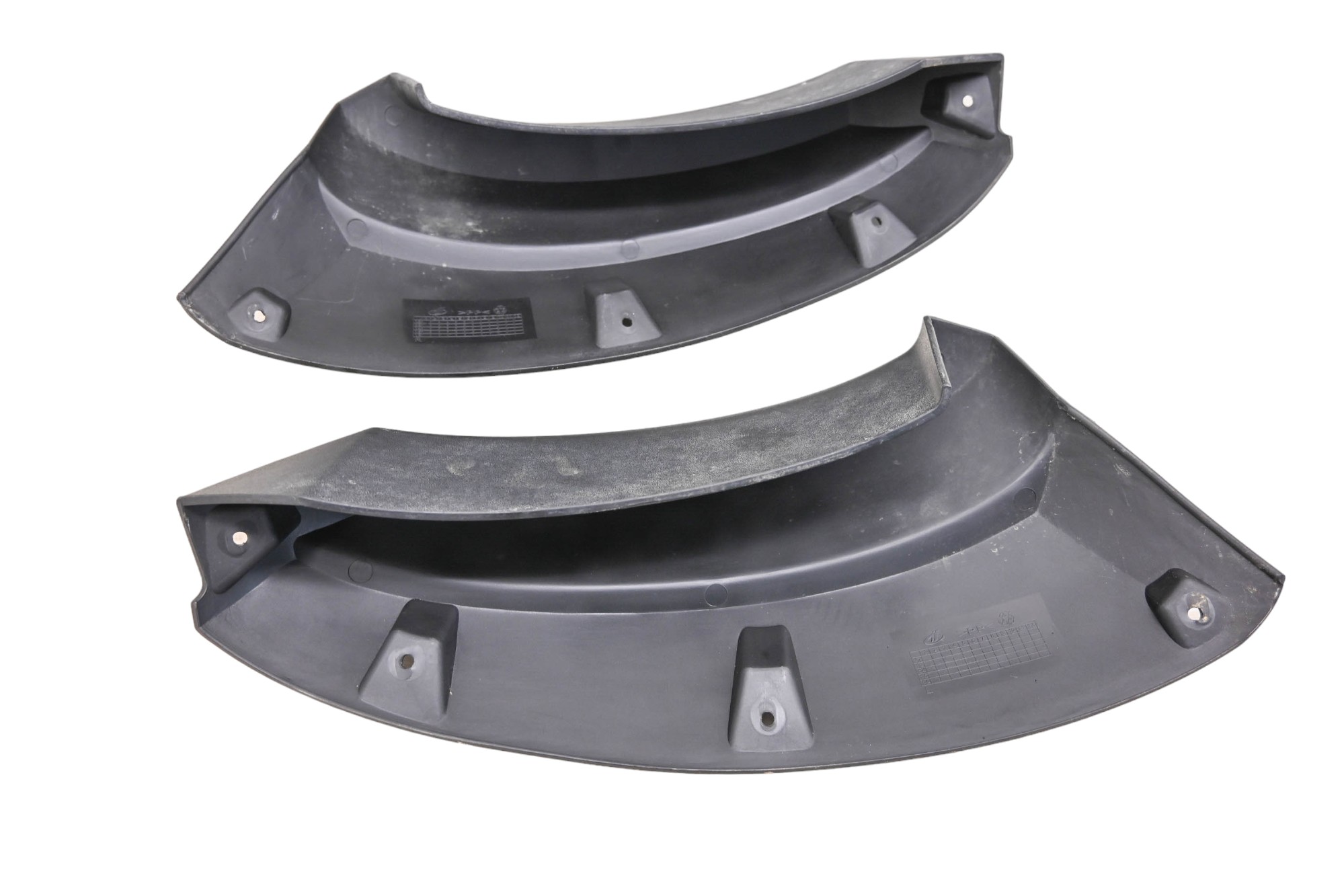 16 Cub Cadet Challenger 700 Front Fender Flares Left & Right