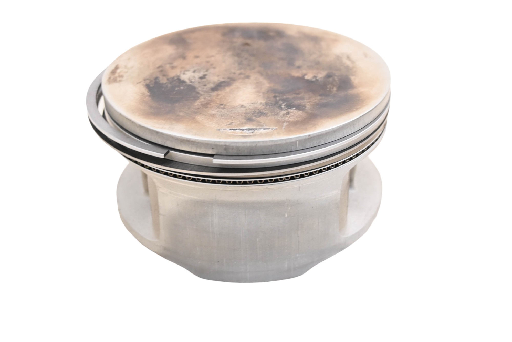 16 Cub Cadet Challenger 700 Cylinder & Piston