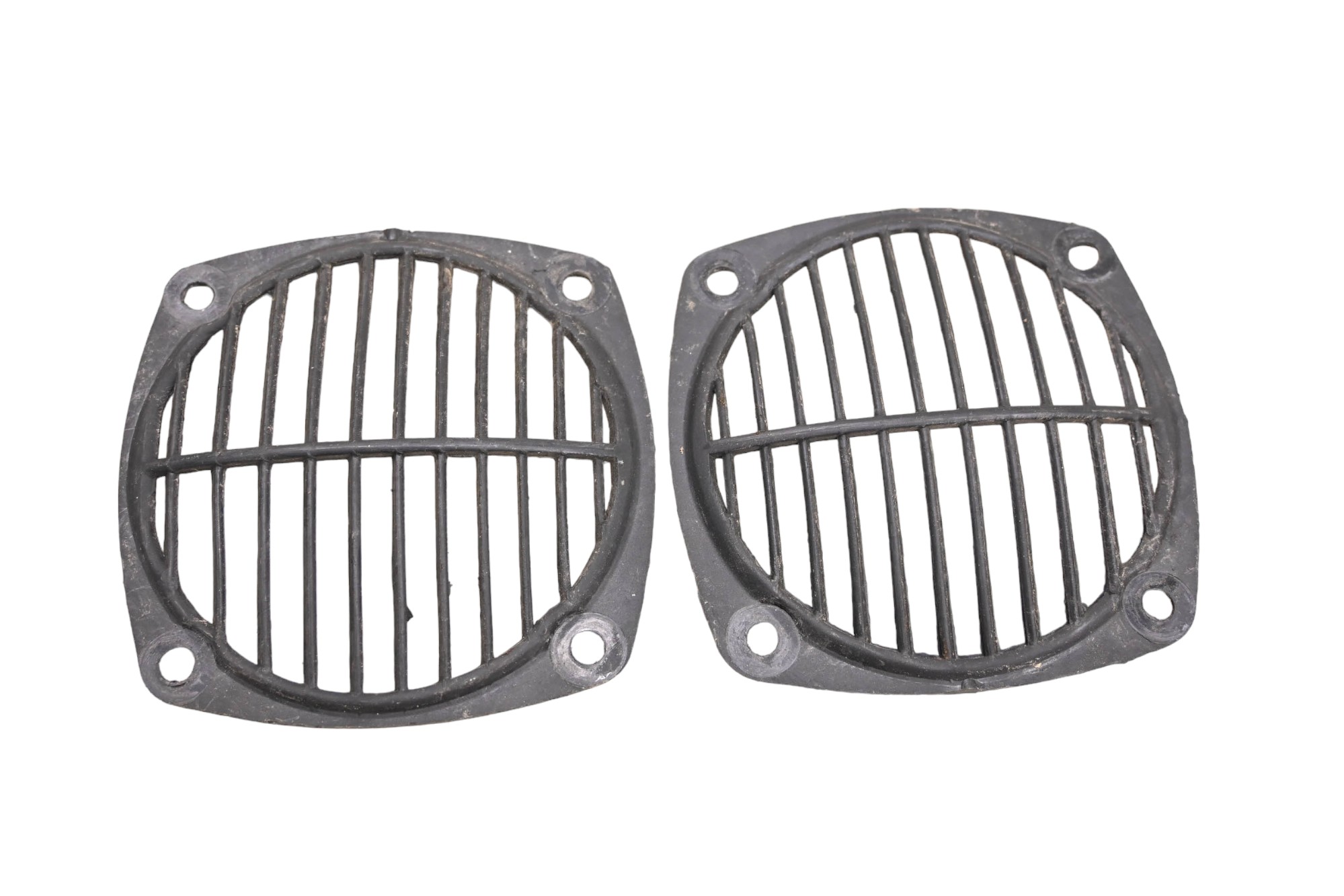 16 Cub Cadet Challenger 700 Speaker Covers